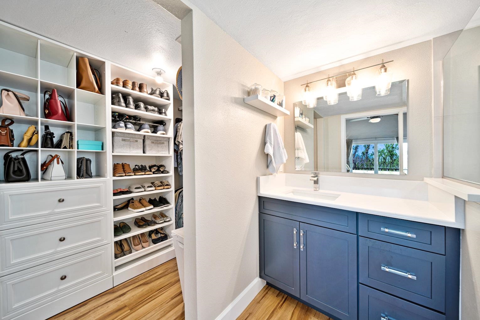 976 Sand Castle Rd, Sanibel, Florida 33957, 3 Bedrooms Bedrooms, ,3 BathroomsBathrooms,Residential,For Sale,Sand Castle Rd,2230837