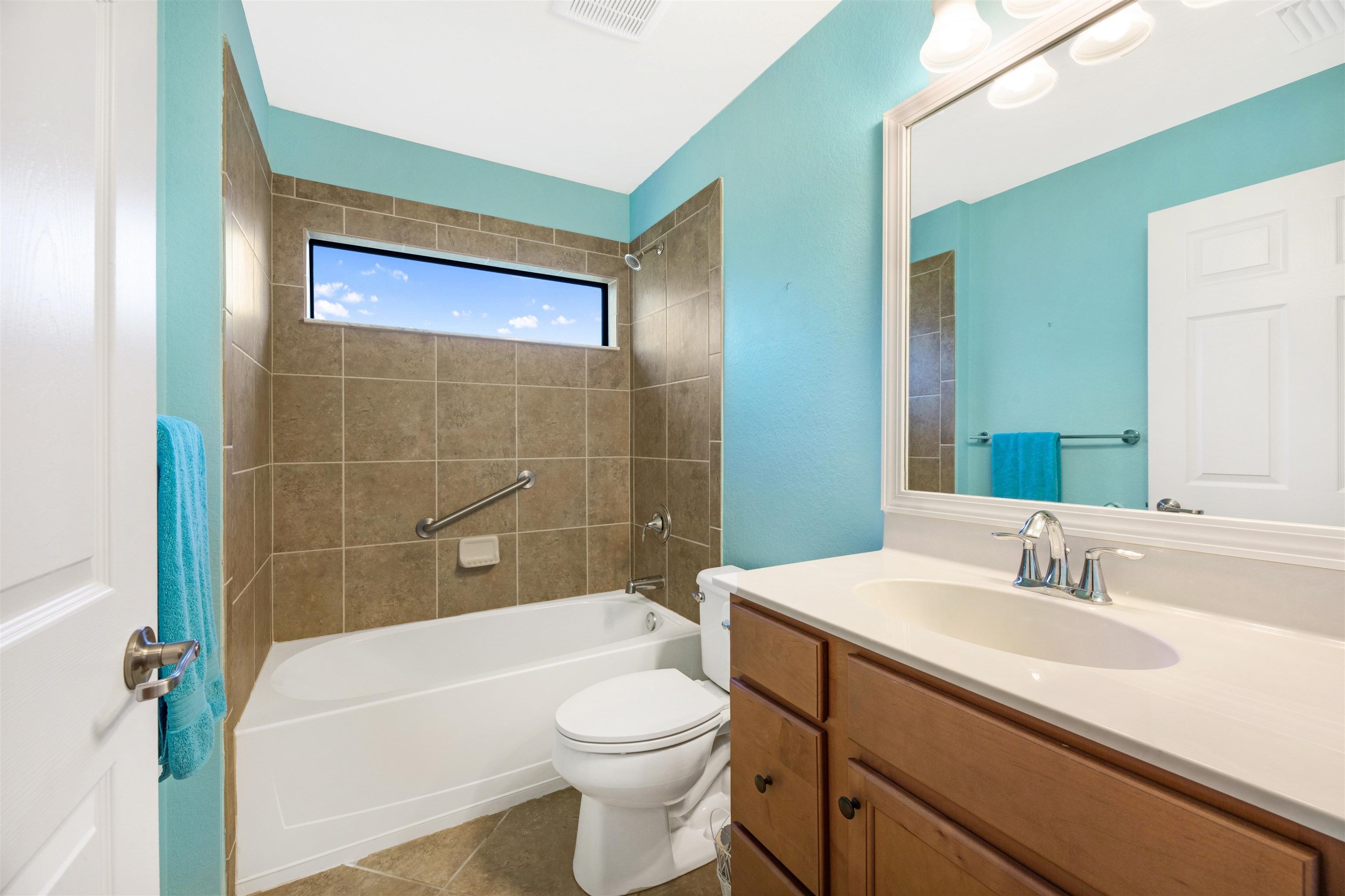 13771 Julias Way, Fort Myers, Florida 33919, 2 Bedrooms Bedrooms, ,2 BathroomsBathrooms,Condo,For Sale,Julias Way,2230840