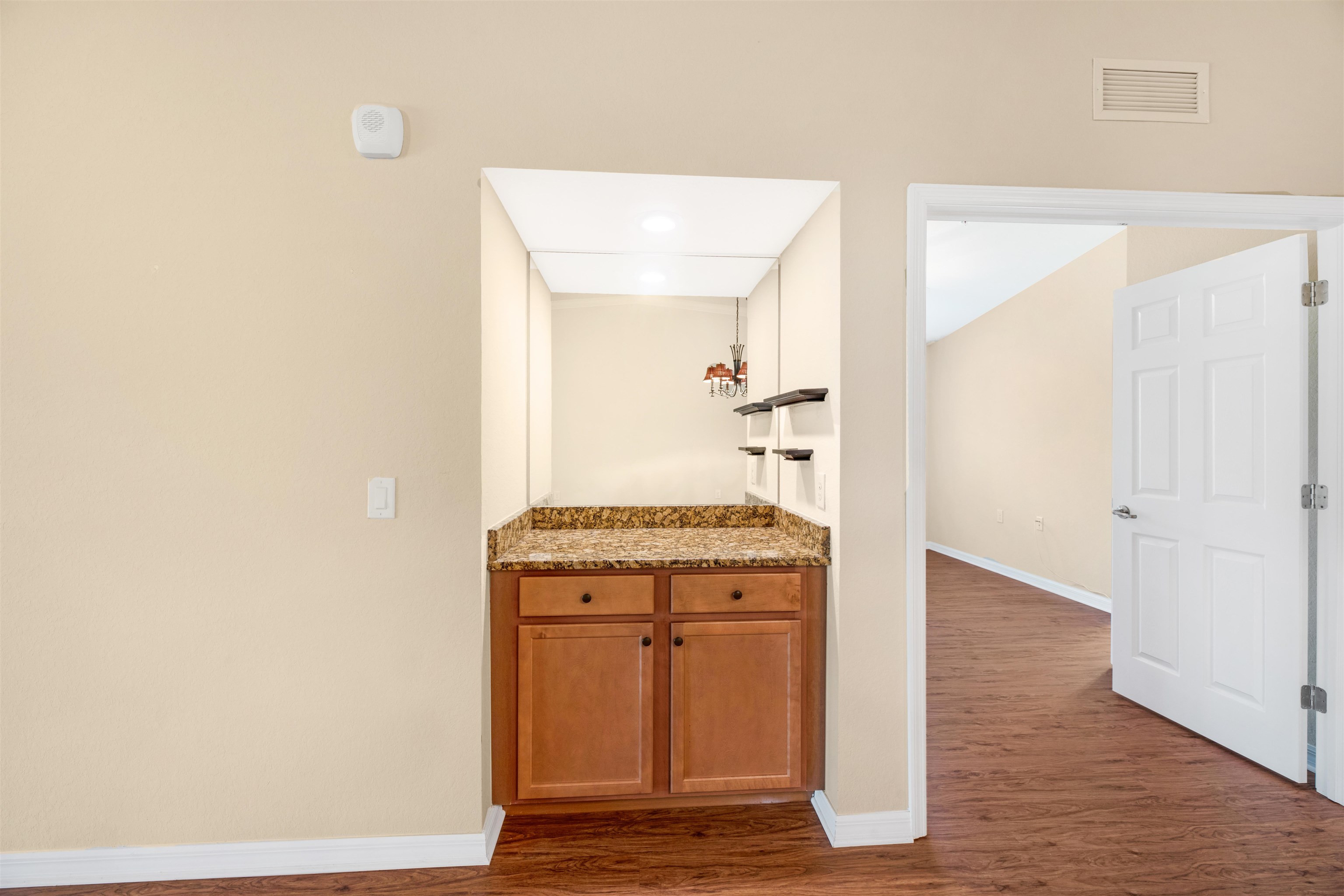 13771 Julias Way, Fort Myers, Florida 33919, 2 Bedrooms Bedrooms, ,2 BathroomsBathrooms,Condo,For Sale,Julias Way,2230840