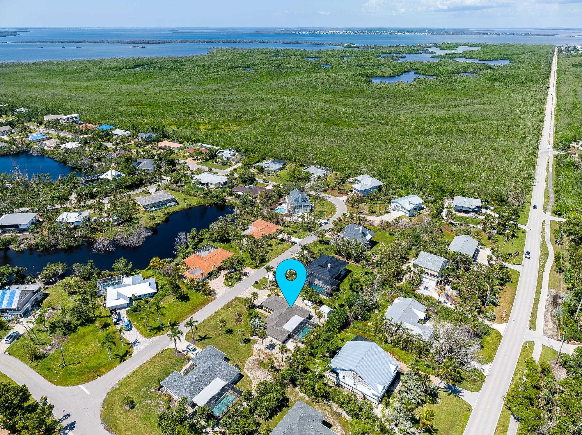 9428 Moonlight, Sanibel, Florida 33957, 3 Bedrooms Bedrooms, ,2 BathroomsBathrooms,Residential,For Sale,Moonlight,2230842