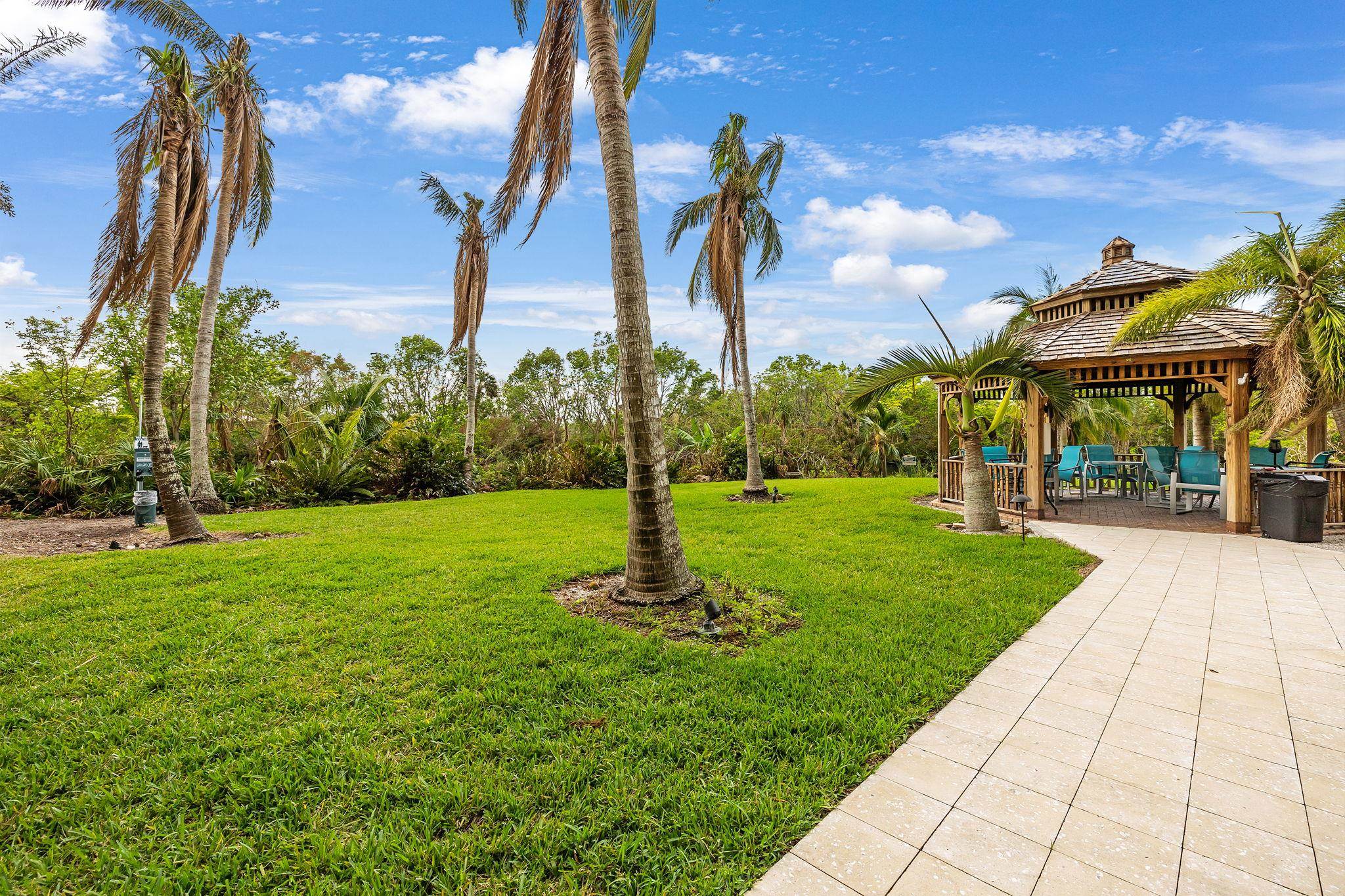 14380 Riva Del Lago Dr, Fort Myers, Florida 33907, 3 Bedrooms Bedrooms, ,3 BathroomsBathrooms,Condo,For Sale,Riva Del Lago Dr,2230844