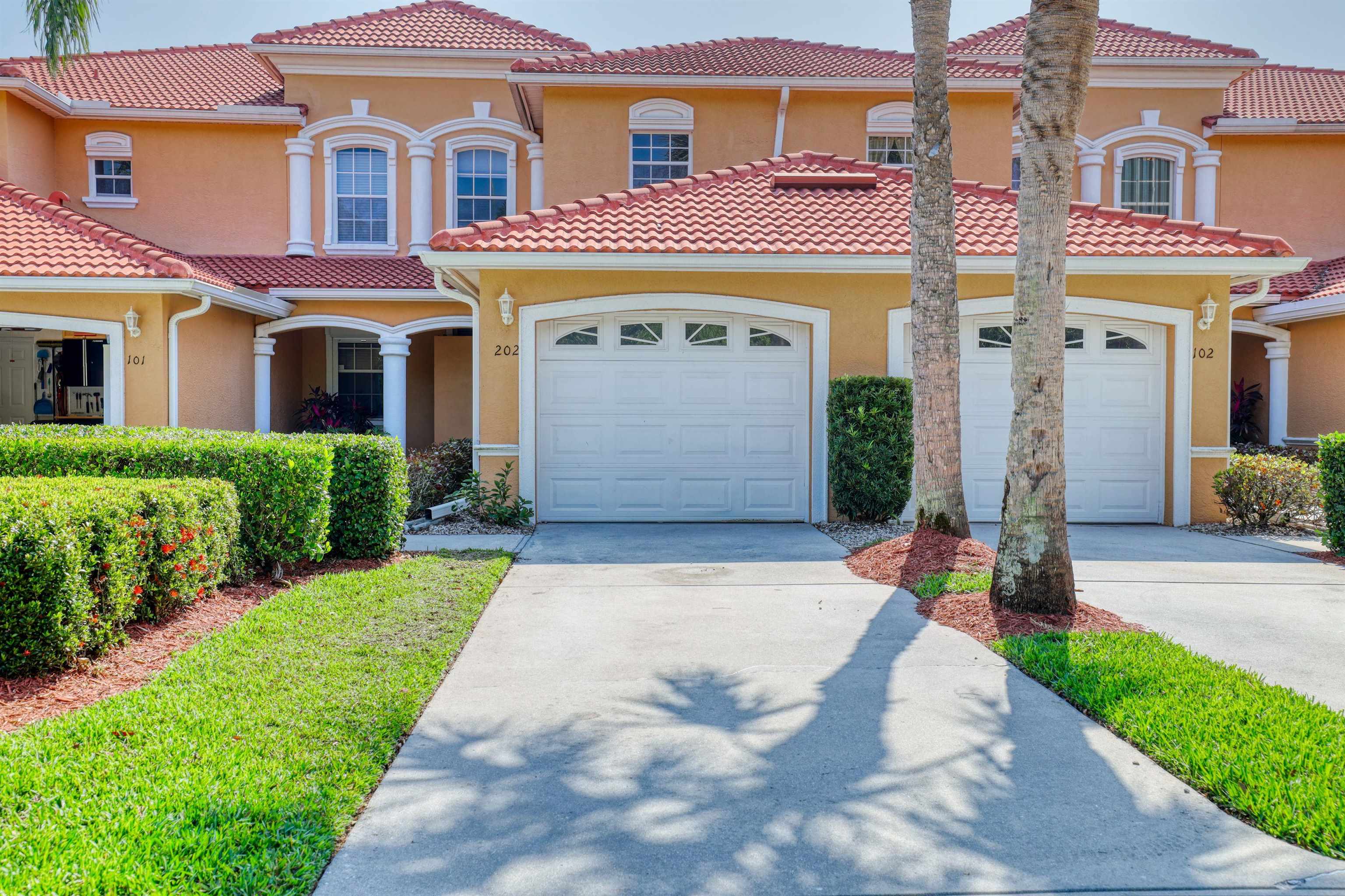 13831 Eagle Ridge Lakes Dr, Fort Myers, Florida 33912, 2 Bedrooms Bedrooms, ,2 BathroomsBathrooms,Condo,For Sale,Eagle Ridge Lakes Dr,2230896