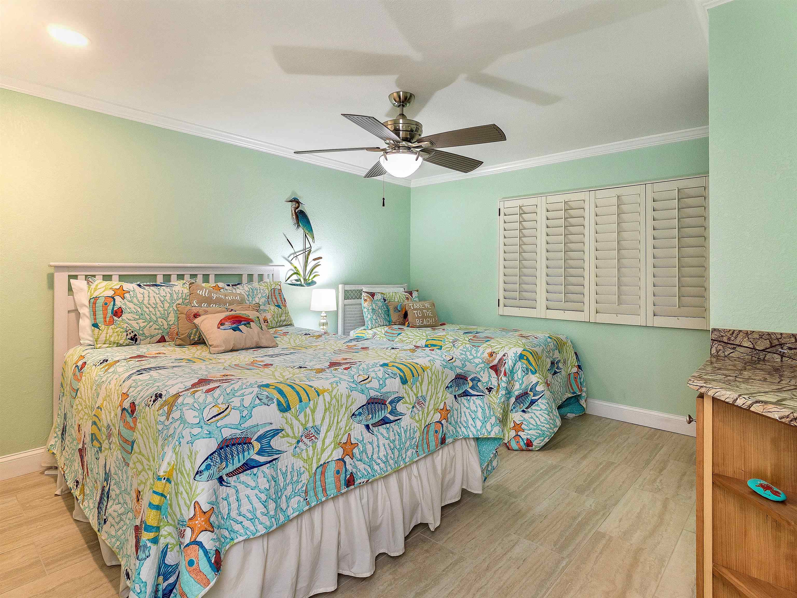 2445 W Gulf Dr, Sanibel, Florida 33957, 2 Bedrooms Bedrooms, ,2 BathroomsBathrooms,Condo,For Sale,W Gulf Dr,2230912