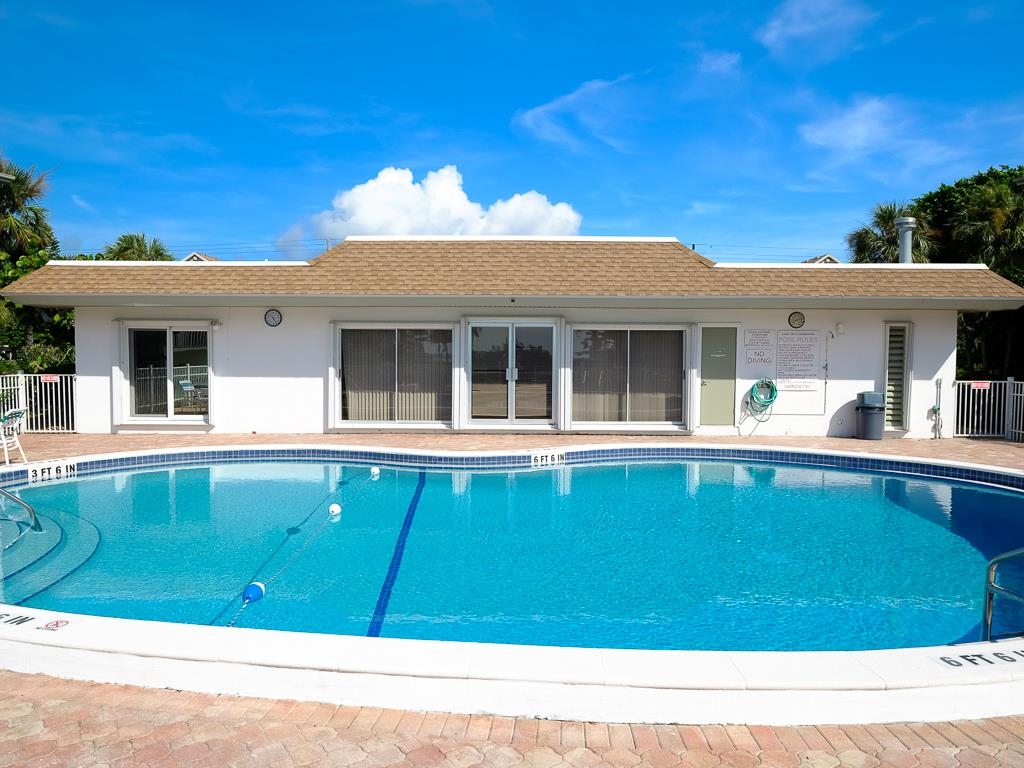 1341 Middle Gulf Dr, Sanibel, Florida 33957, 2 Bedrooms Bedrooms, ,2 BathroomsBathrooms,Condo,For Sale,Middle Gulf Dr,2231074