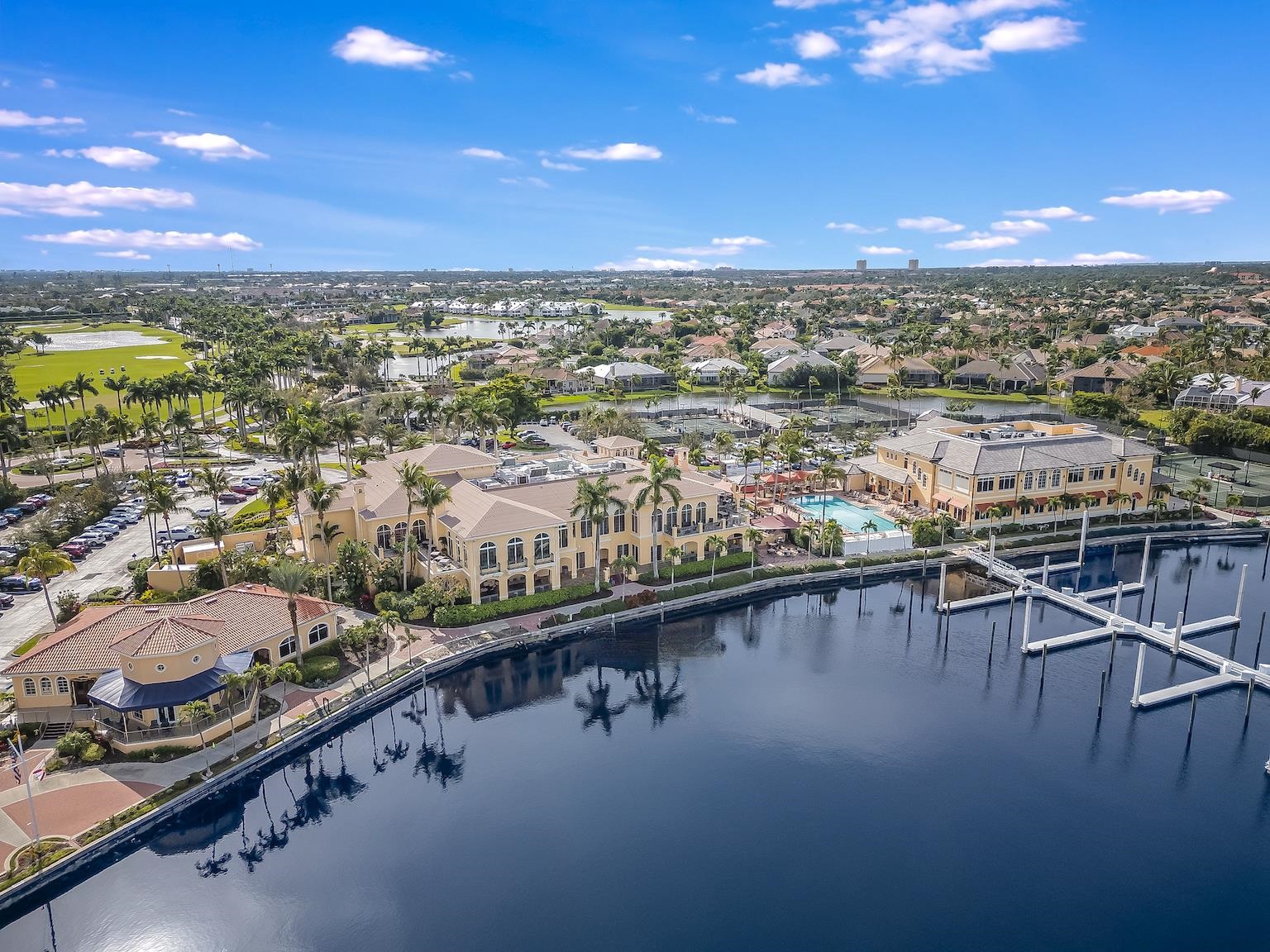 14335 Harbour Links Ct, Fort Myers, Florida 33908, 3 Bedrooms Bedrooms, ,2 BathroomsBathrooms,Condo,For Sale,Harbour Links Ct,2240020