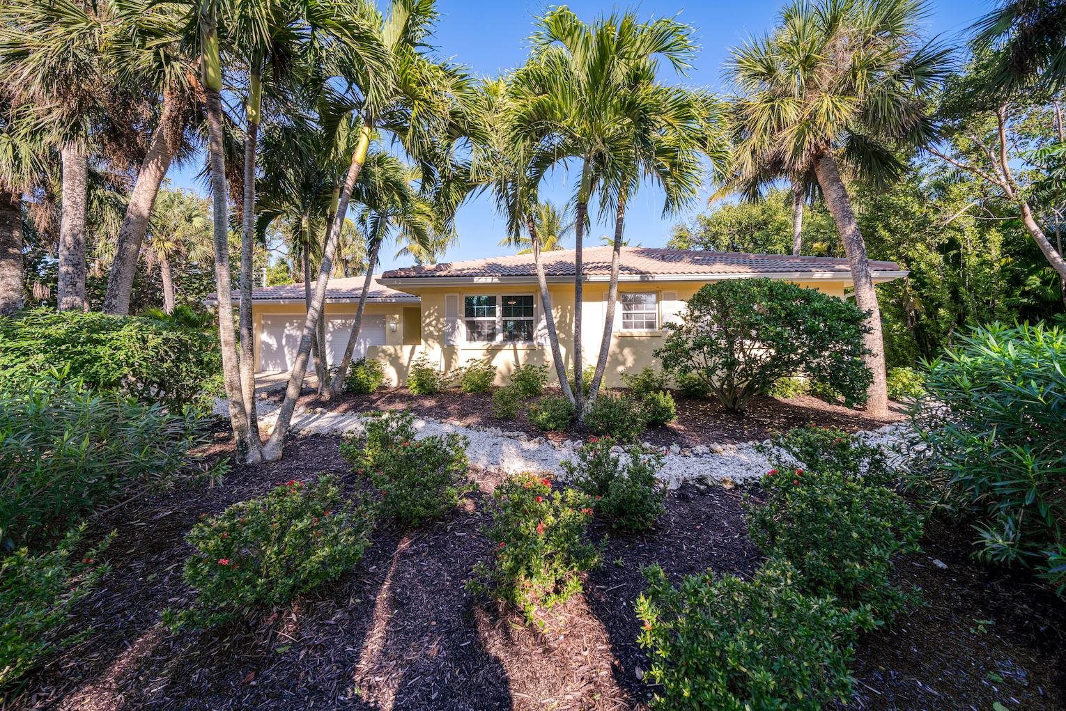 1018 S. YACHTSMAN DR., SANIBEL, FL 33957 Sanibel & Captiva Islands