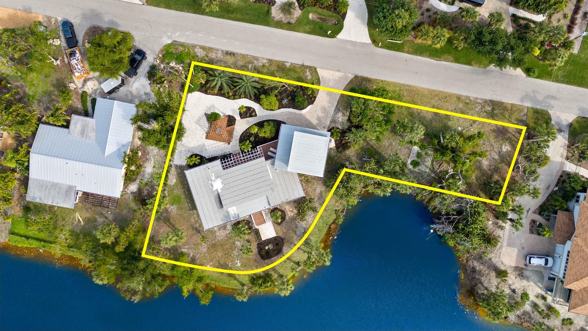 3822 Coquina Dr, Sanibel, Florida 33957, 4 Bedrooms Bedrooms, ,3 BathroomsBathrooms,Residential,For Sale,Coquina Dr,2240073