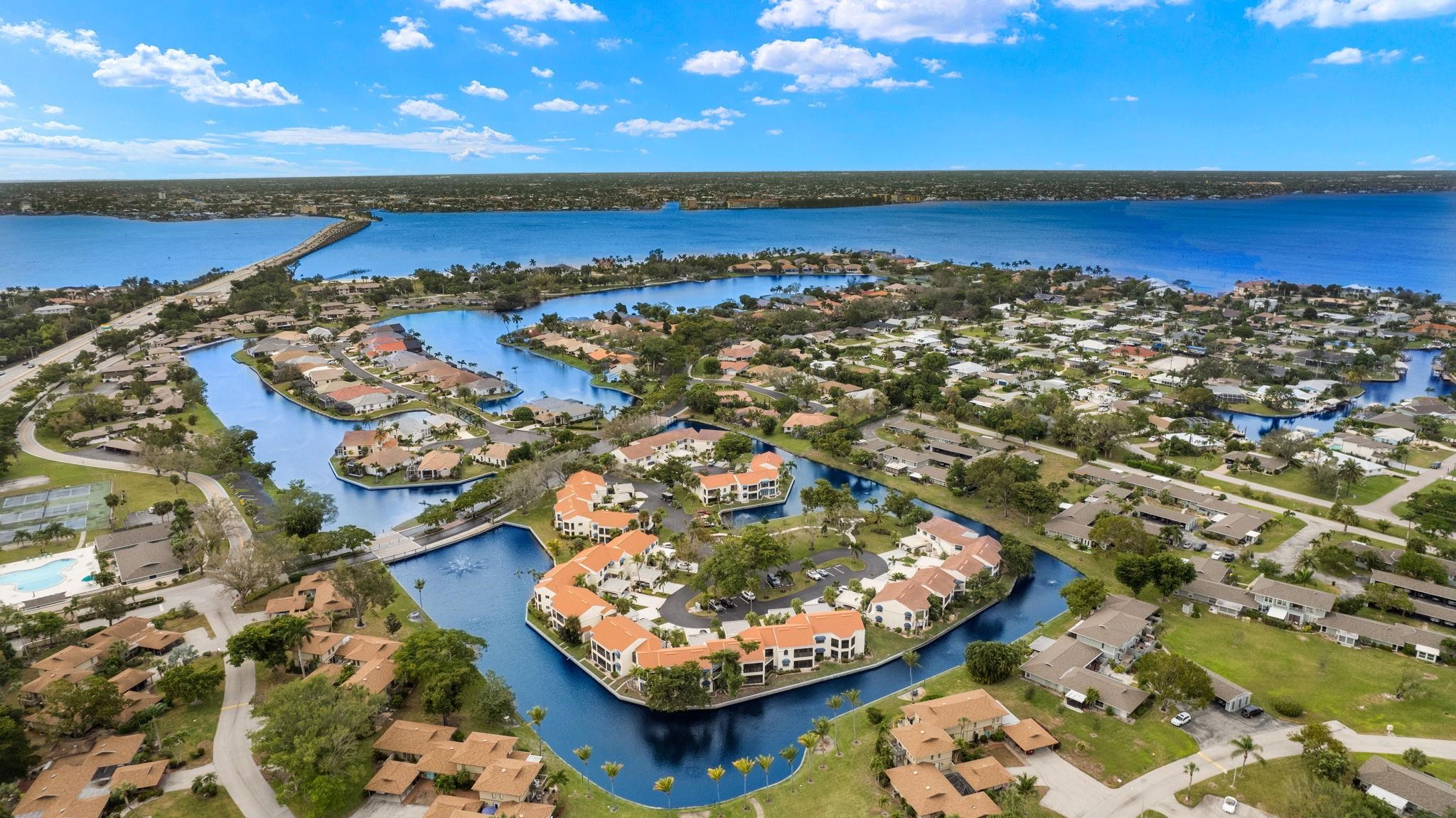 9597 Halyards Ct, Fort Myers, Florida 33919, 2 Bedrooms Bedrooms, ,2 BathroomsBathrooms,Condo,For Sale,Halyards Ct,2240109