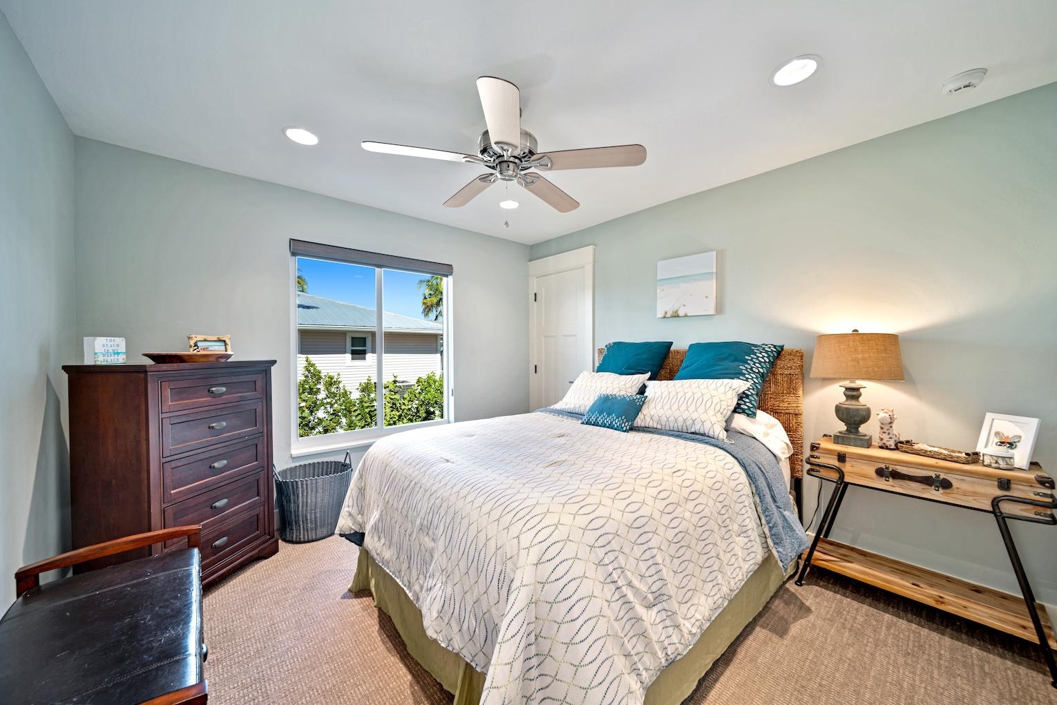 1662 Dixie Beach Blvd, Sanibel, Florida 33957, 3 Bedrooms Bedrooms, ,2 BathroomsBathrooms,Residential,For Sale,Dixie Beach Blvd,2240149
