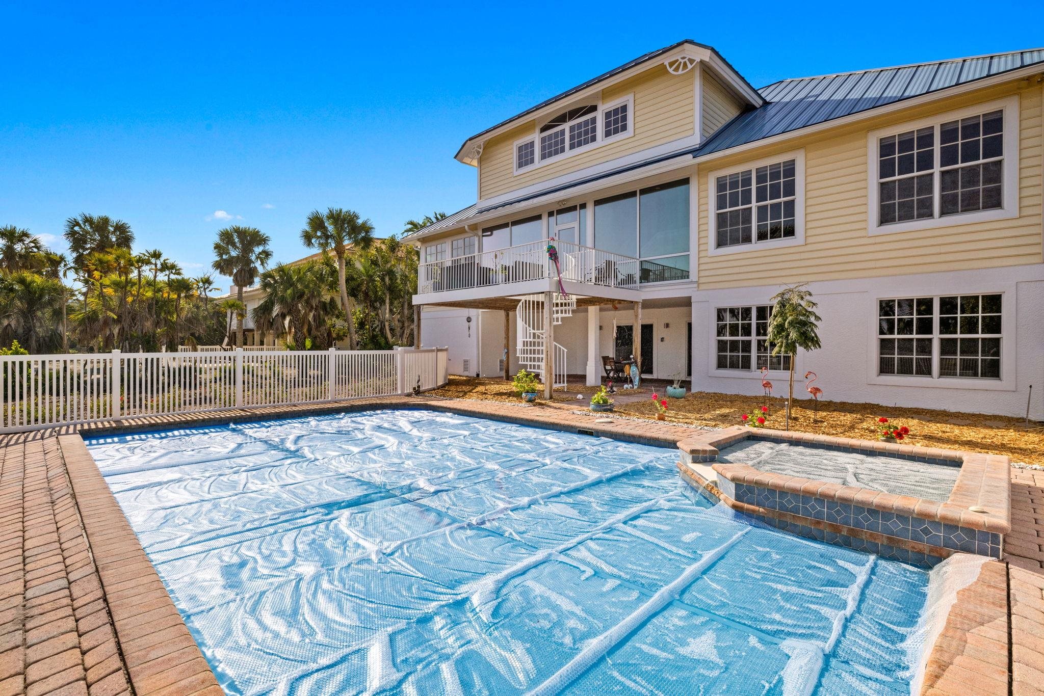 4352 W Gulf Dr, Sanibel, Florida 33957, 5 Bedrooms Bedrooms, ,3 BathroomsBathrooms,Residential,For Sale,W Gulf Dr,2240195