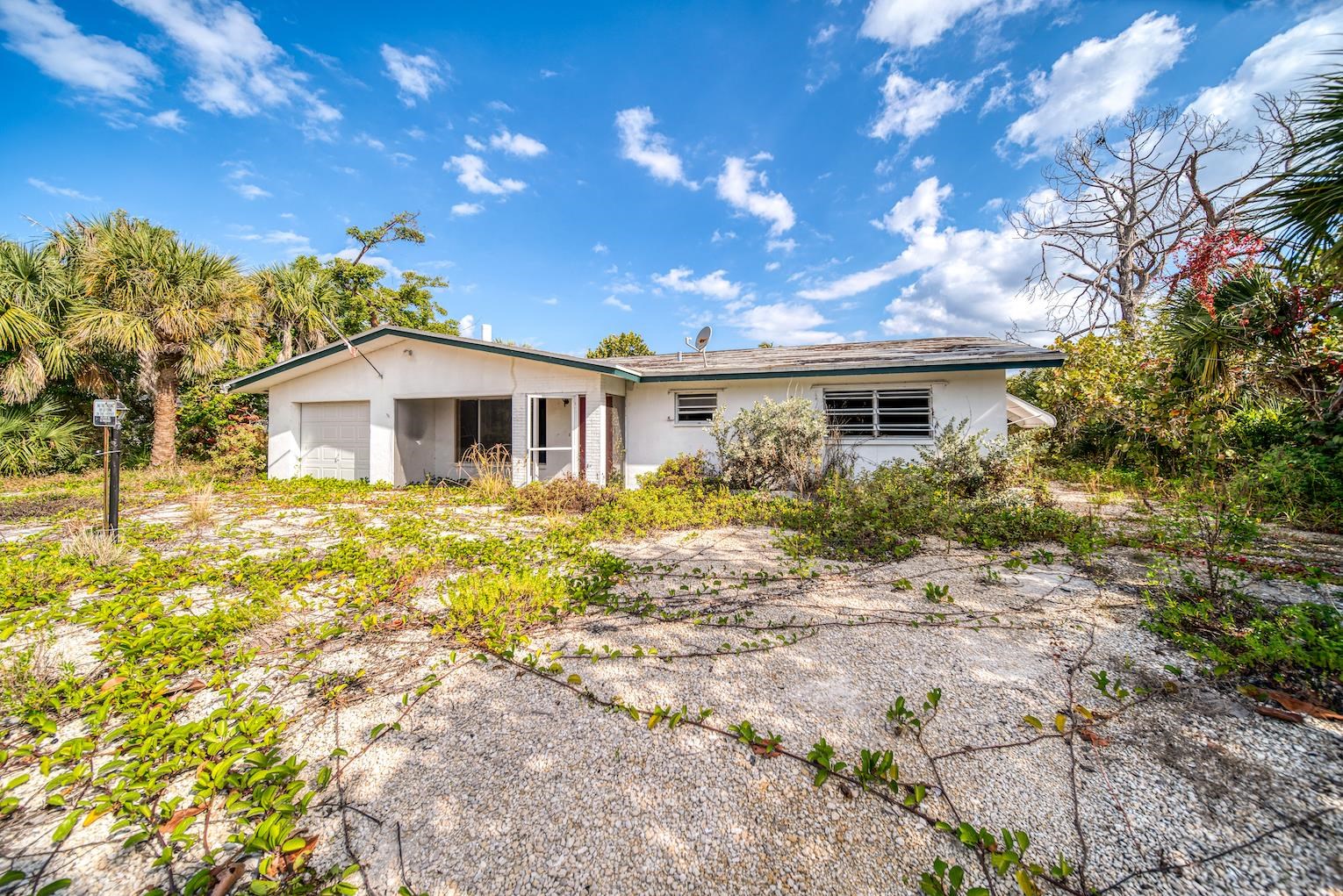4049 Coquina Dr, Sanibel, Florida 33957, 3 Bedrooms Bedrooms, ,2 BathroomsBathrooms,Residential,For Sale,Coquina Dr,2240220