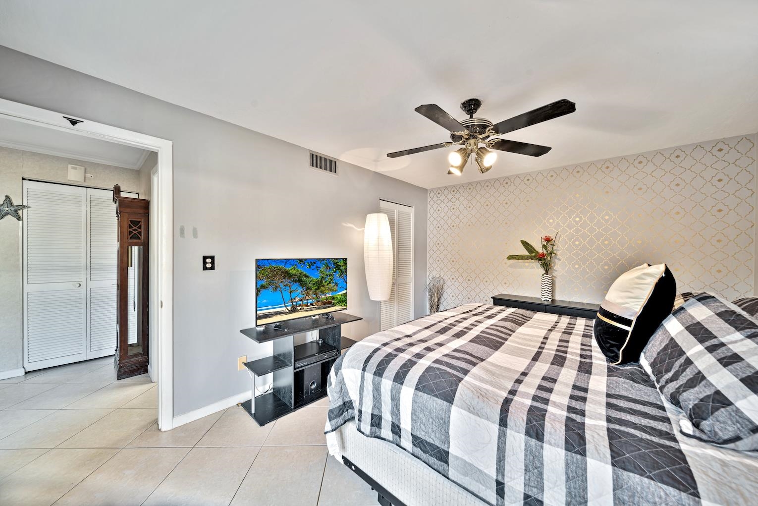 907 Big Pine Way, Fort Myers, Florida 33907, 2 Bedrooms Bedrooms, ,2 BathroomsBathrooms,Condo,For Sale,Big Pine Way,2240308