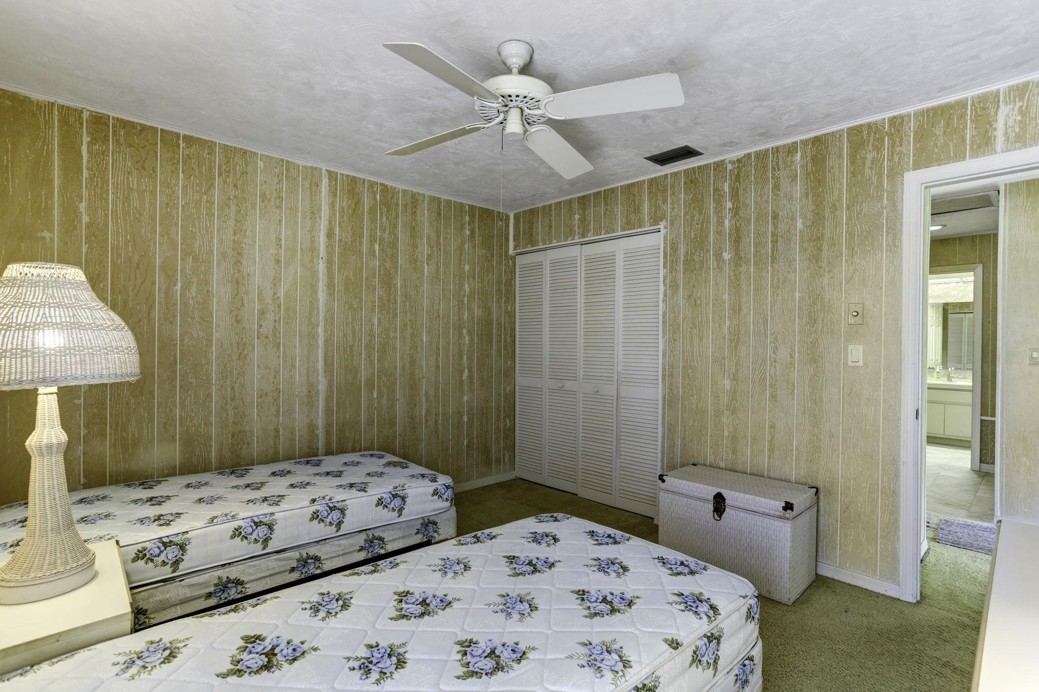 1139 Seagrape Ln, Sanibel, Florida 33957, 3 Bedrooms Bedrooms, ,2 BathroomsBathrooms,Residential,For Sale,Seagrape Ln,2240315