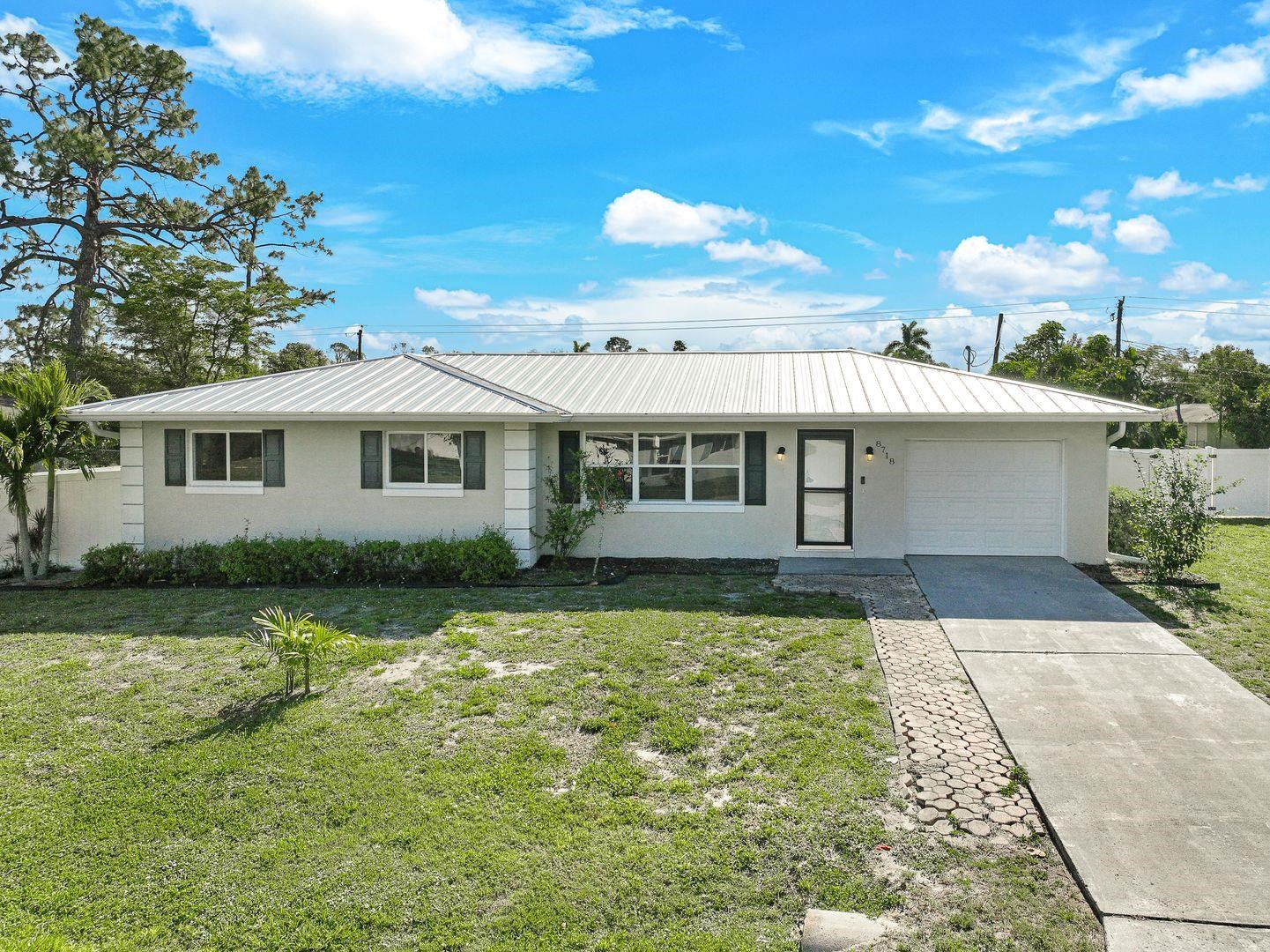8718 Beacon St, Fort Myers, Florida 33907, 3 Bedrooms Bedrooms, ,2 BathroomsBathrooms,Residential,For Sale,Beacon St,2240346