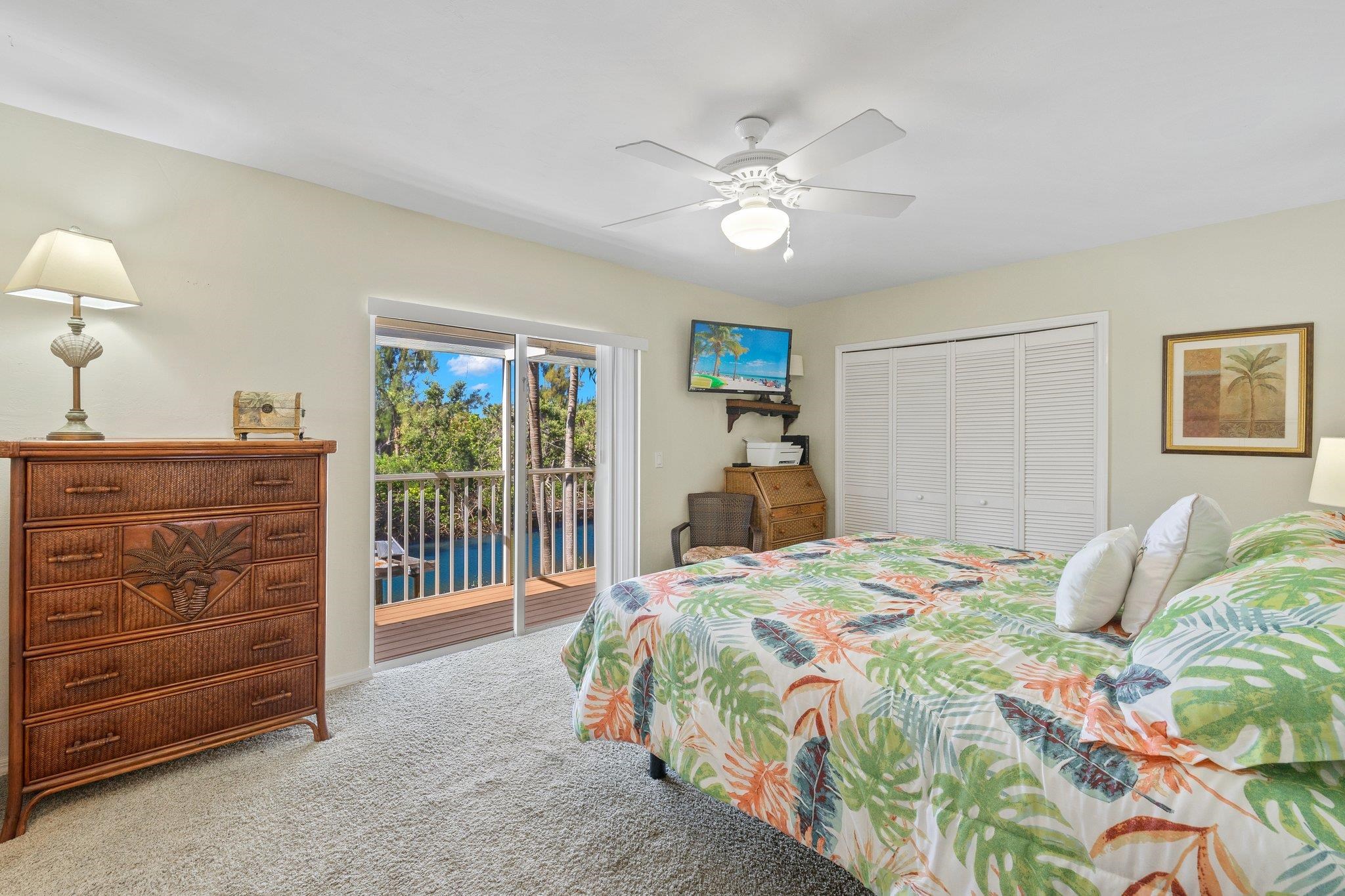 5827 Pine Tree Dr, Sanibel, Florida 33957, 3 Bedrooms Bedrooms, ,2 BathroomsBathrooms,Residential,For Sale,Pine Tree Dr,2240361