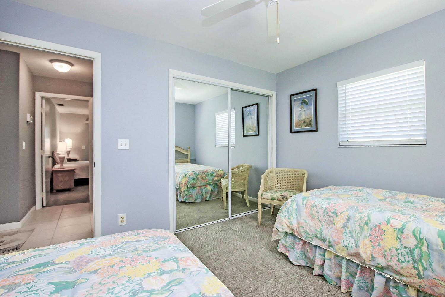 673 E Rocks Dr, Sanibel, Florida 33957, 3 Bedrooms Bedrooms, ,2 BathroomsBathrooms,Residential,For Sale,E Rocks Dr,2240390