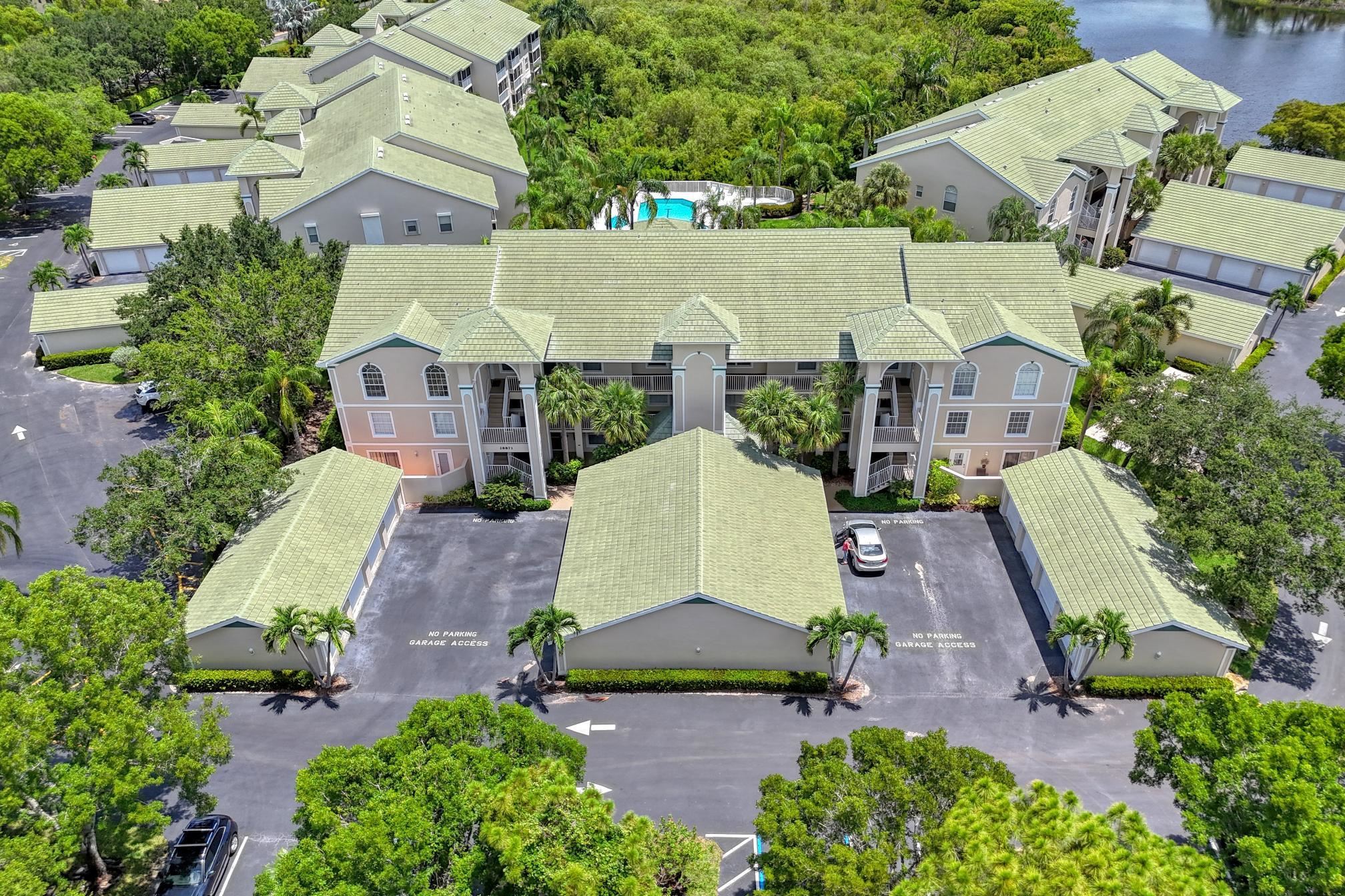 28871 Bermuda Lago Ct, Bonita Springs, Florida 34134, 2 Bedrooms Bedrooms, ,2 BathroomsBathrooms,Condo,For Sale,Bermuda Lago Ct,2240486