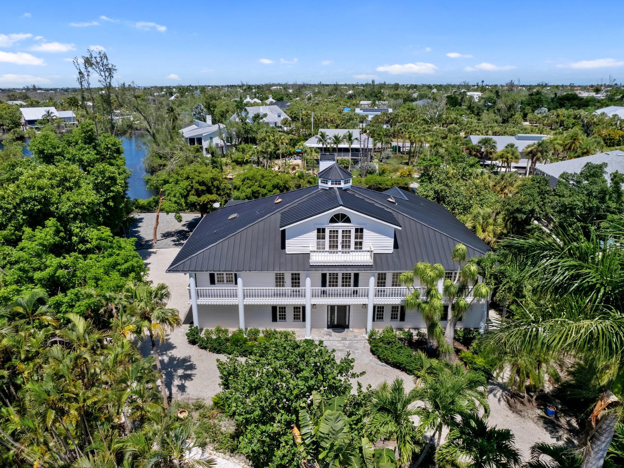 9439 Cotten Ct, Sanibel, FL 33957