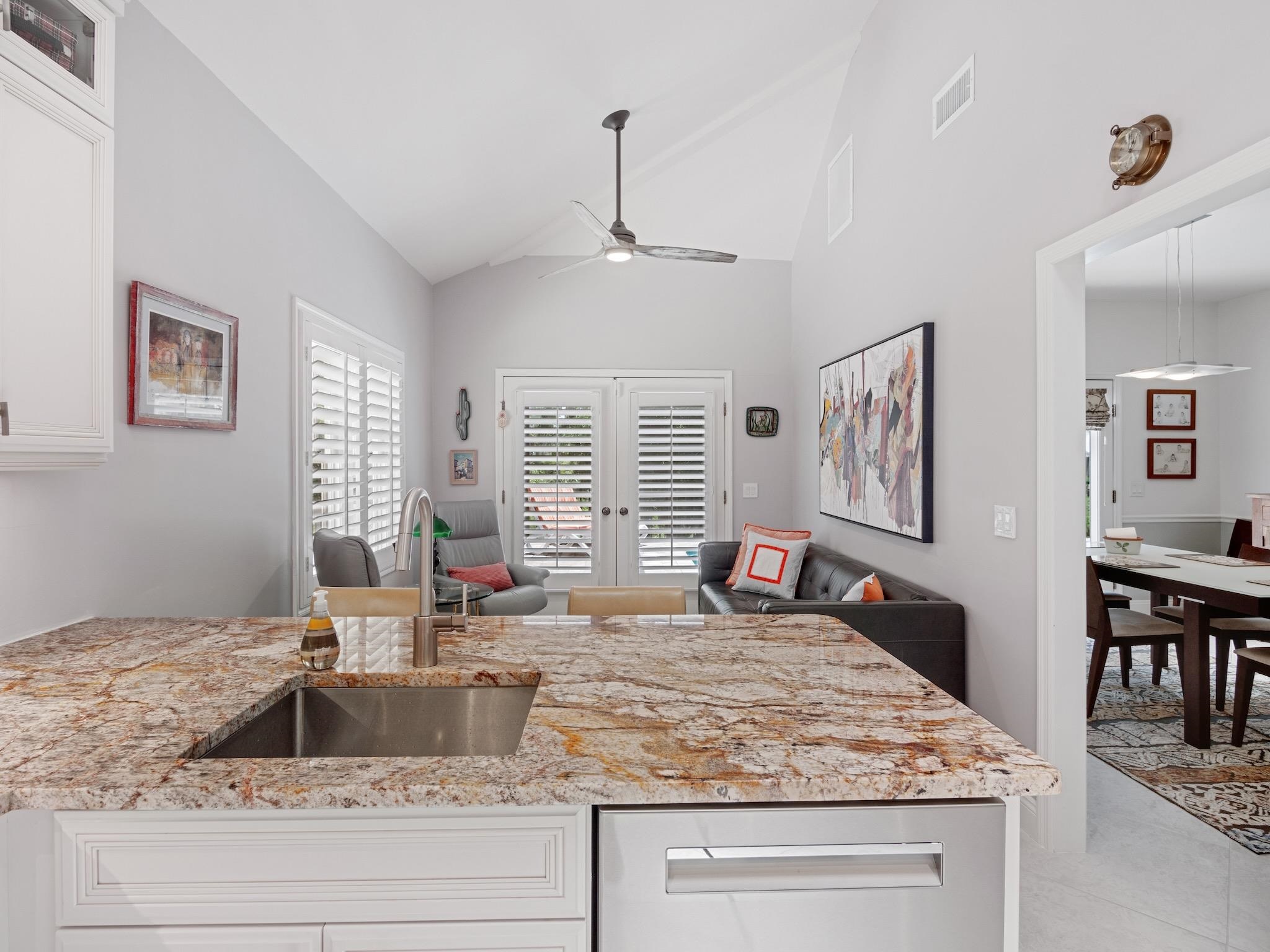 9439 Cotten Ct, Sanibel, FL 33957