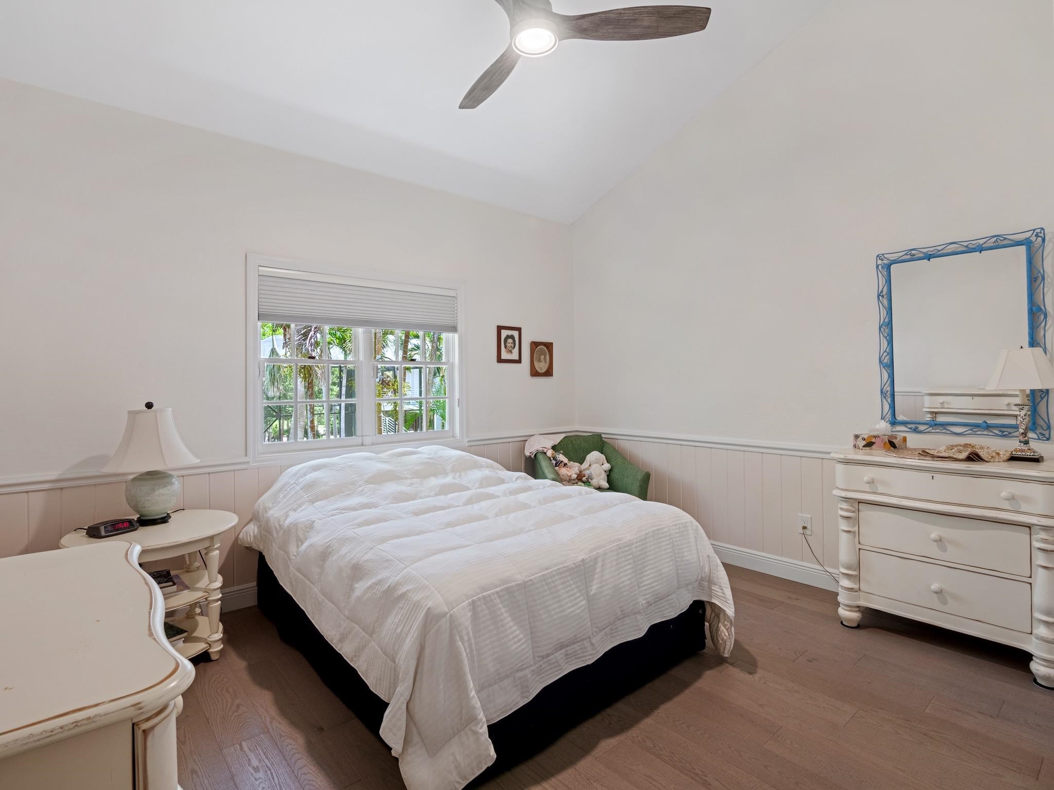 9439 Cotten Ct, Sanibel, FL 33957