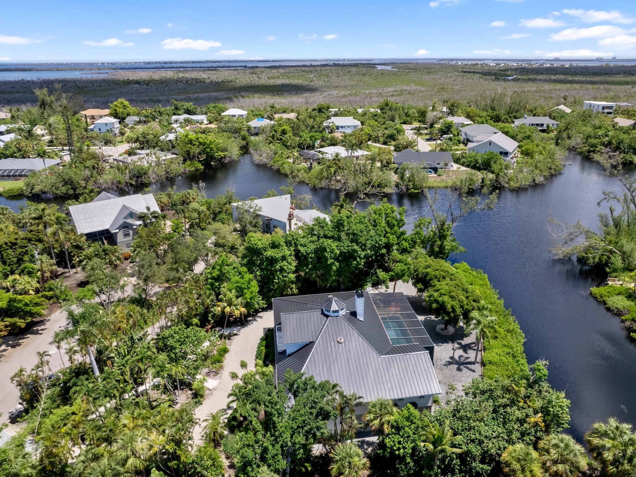 9439 Cotten Ct, Sanibel, FL 33957