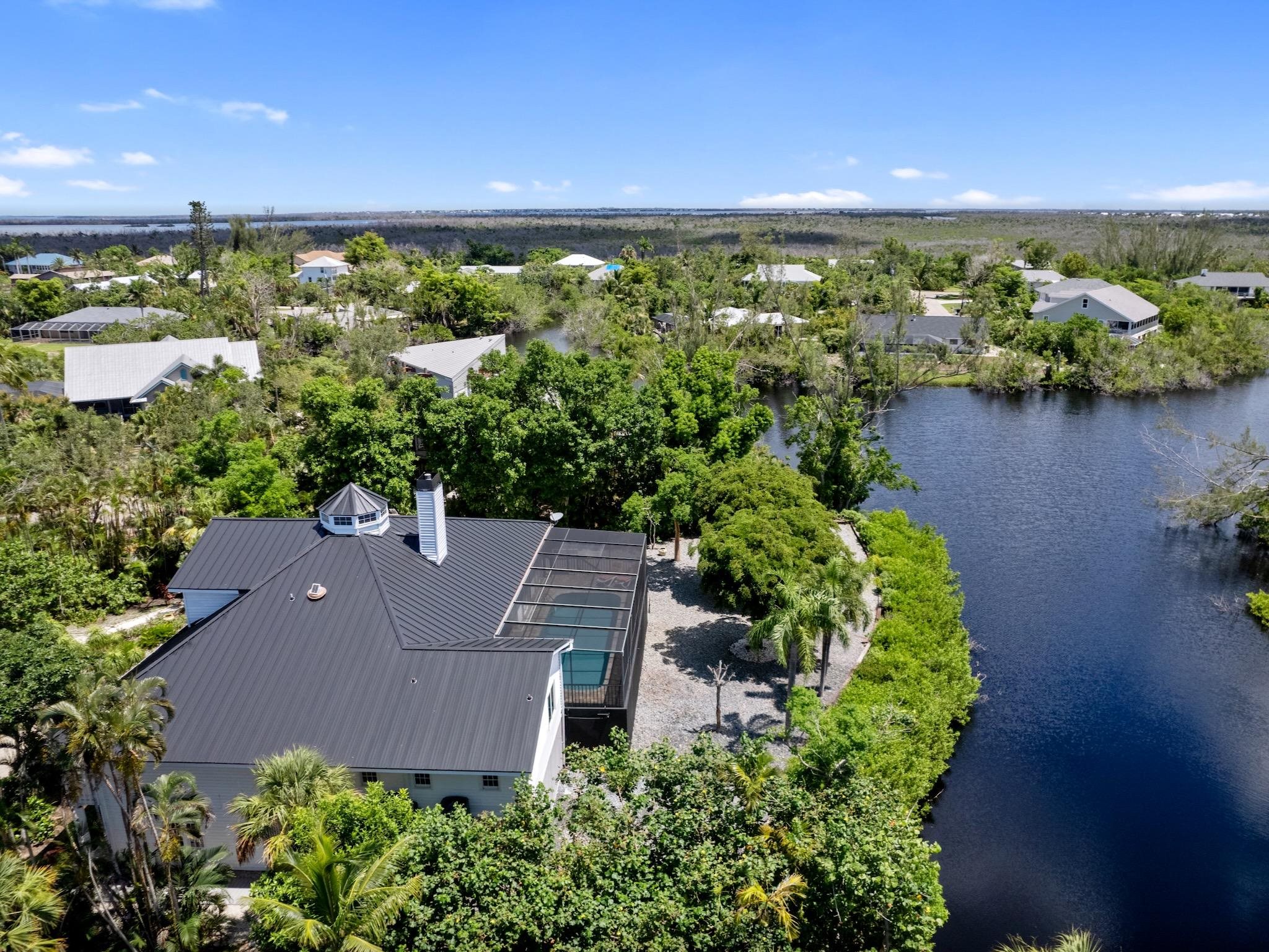 9439 Cotten Ct, Sanibel, FL 33957
