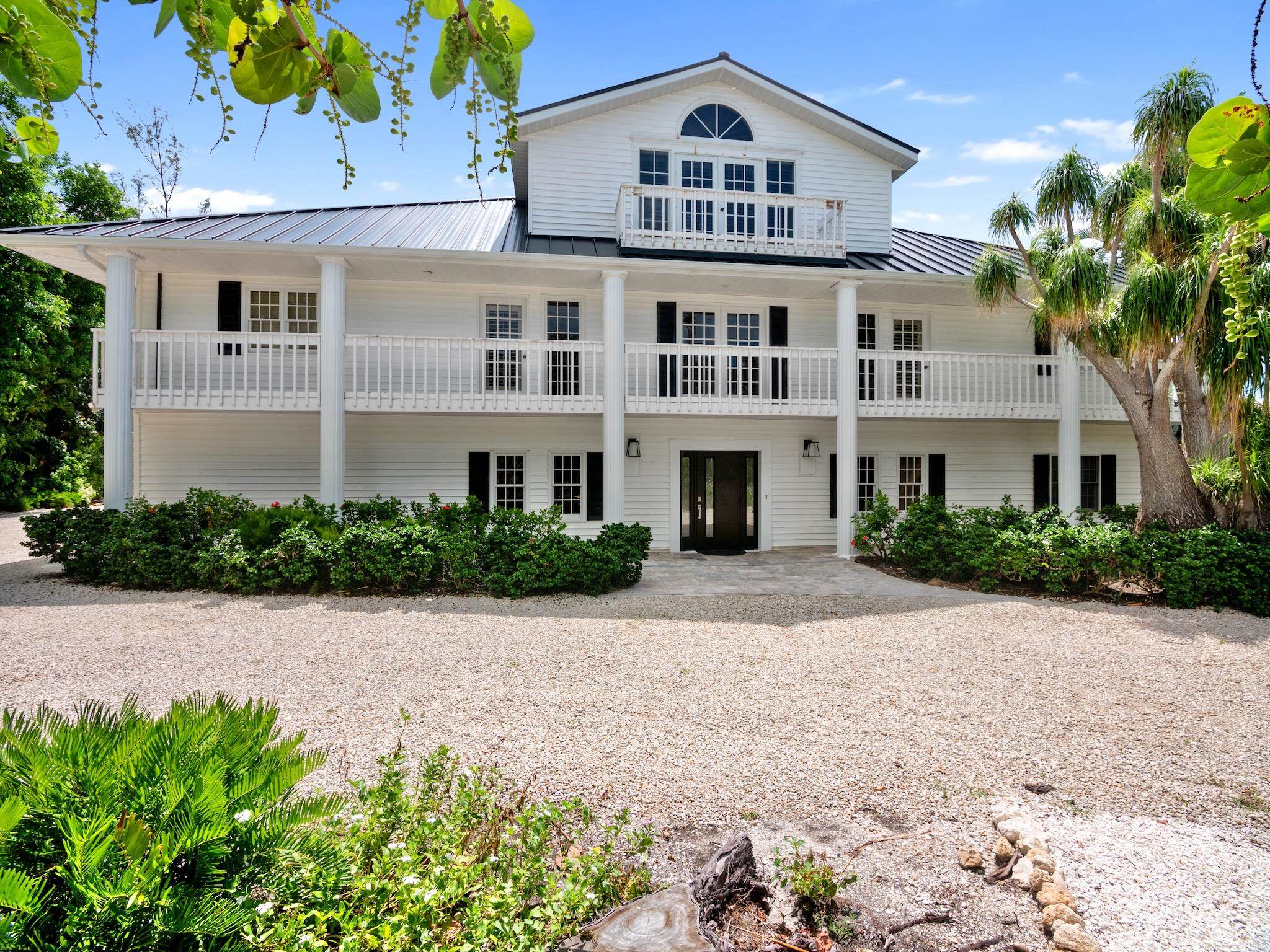 9439 Cotten Ct, Sanibel, FL 33957