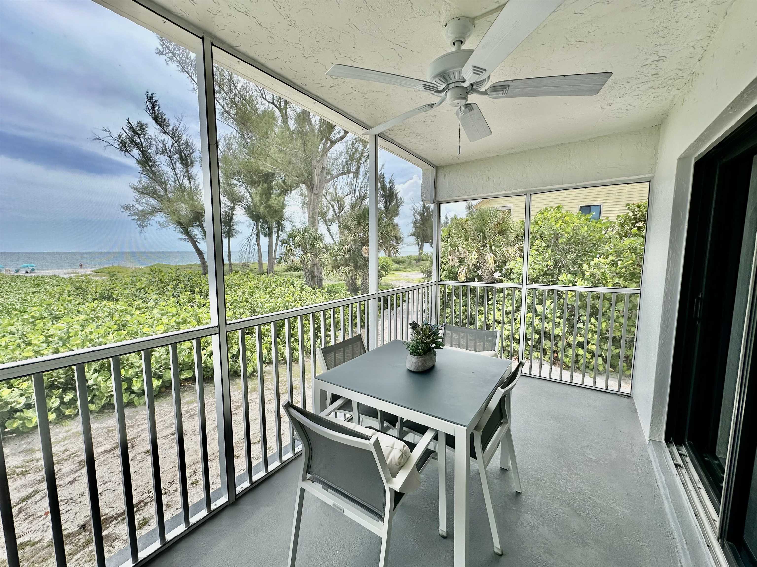 2011 Gulf Beach Villas, Captiva, Florida 33924, 1 Bedroom Bedrooms, ,1 BathroomBathrooms,Condo,For Sale,Gulf Beach Villas,2240551