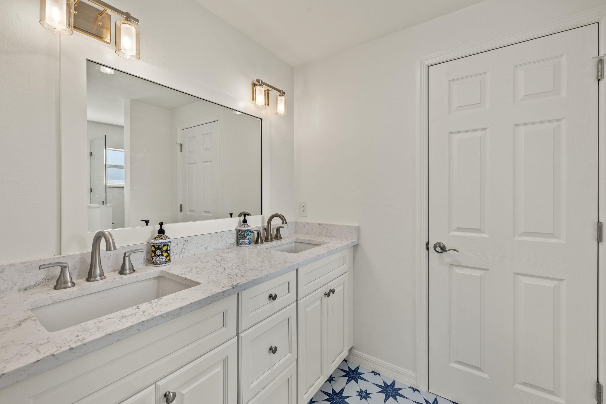 748 Windlass Way, Sanibel, FL 33957