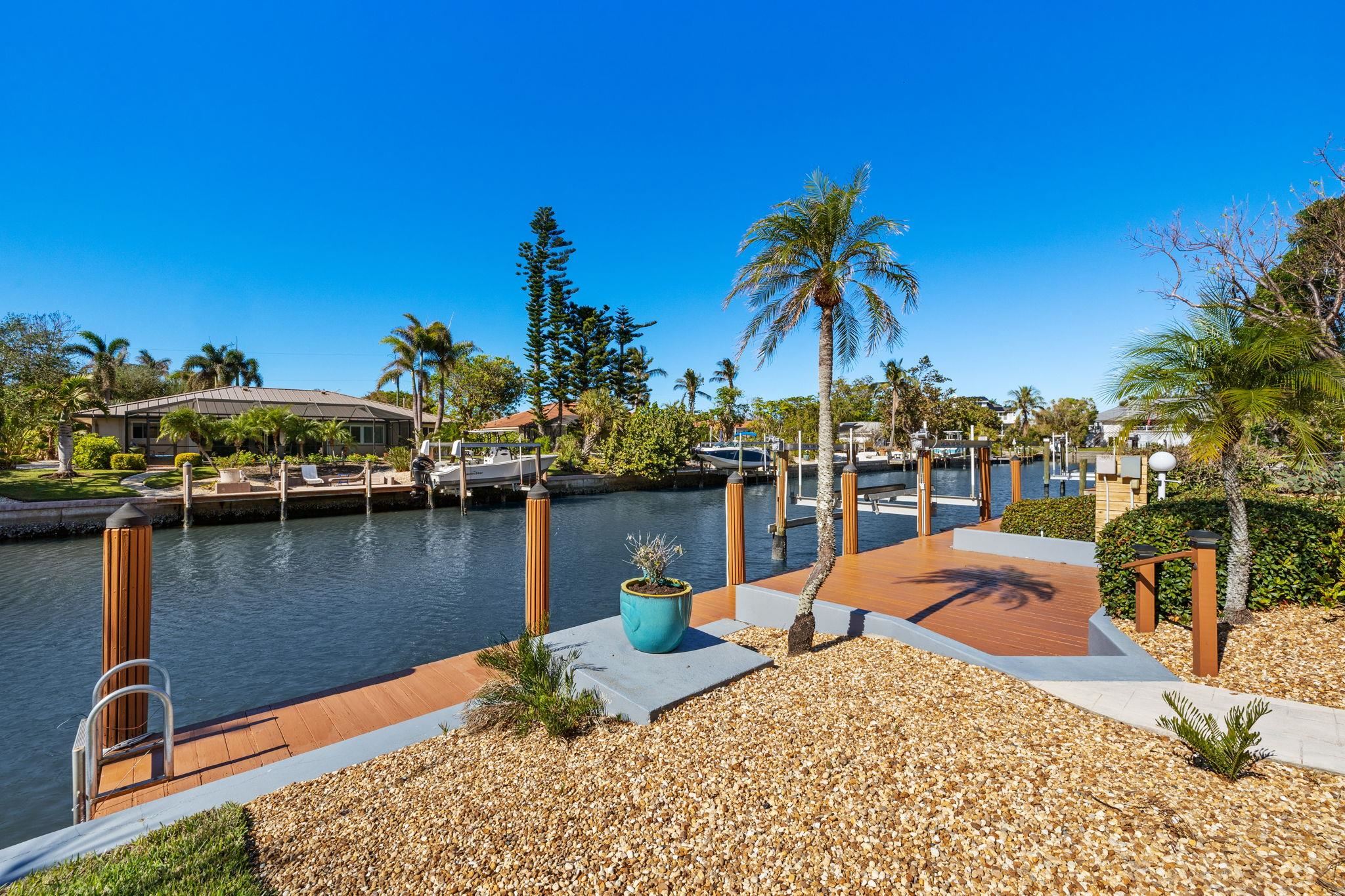 748 Windlass Way, Sanibel, FL 33957