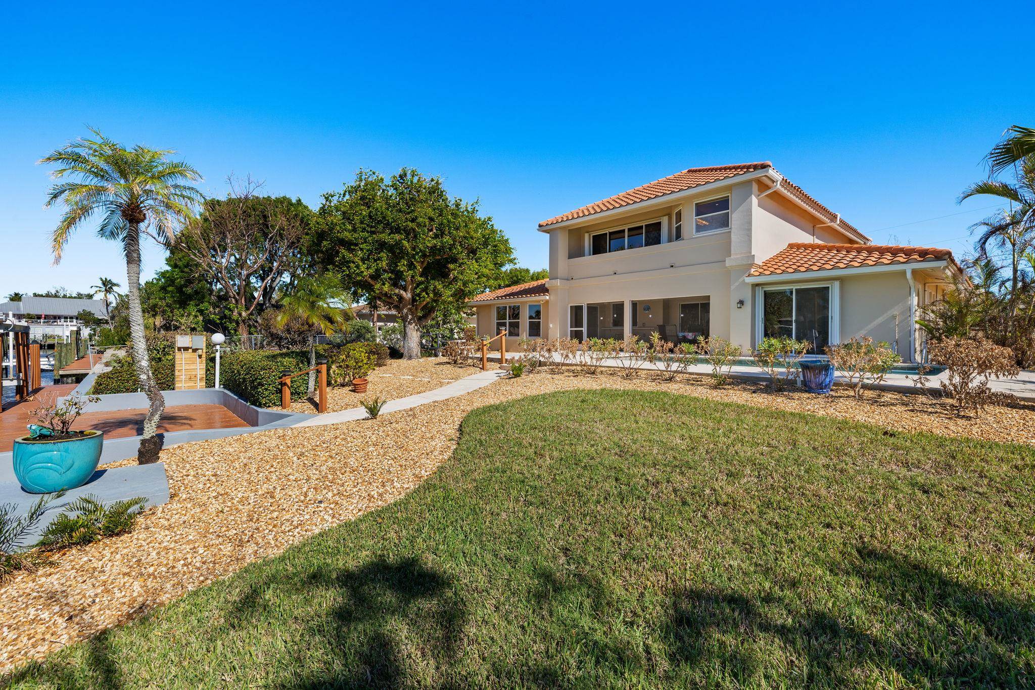 748 Windlass Way, Sanibel, FL 33957