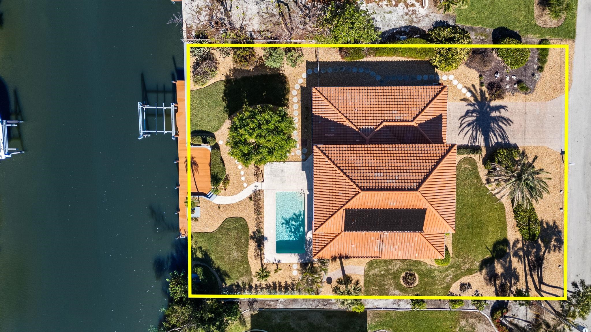 748 Windlass Way, Sanibel, FL 33957