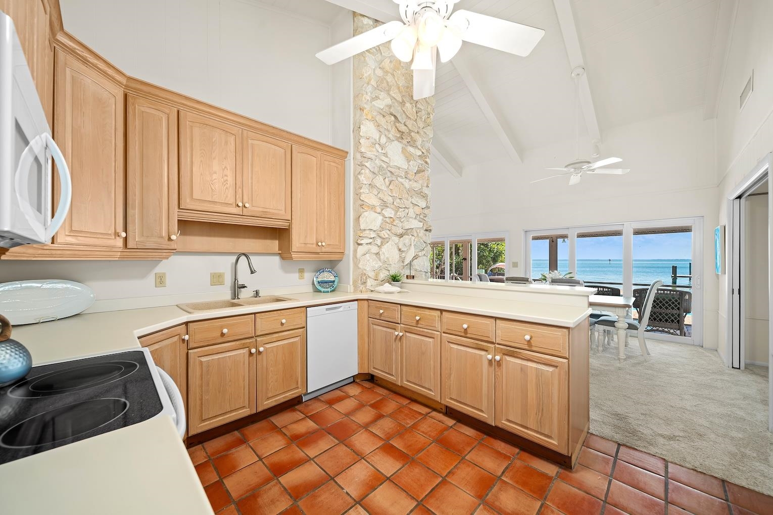15153 Captiva Dr, Captiva, FL 33924