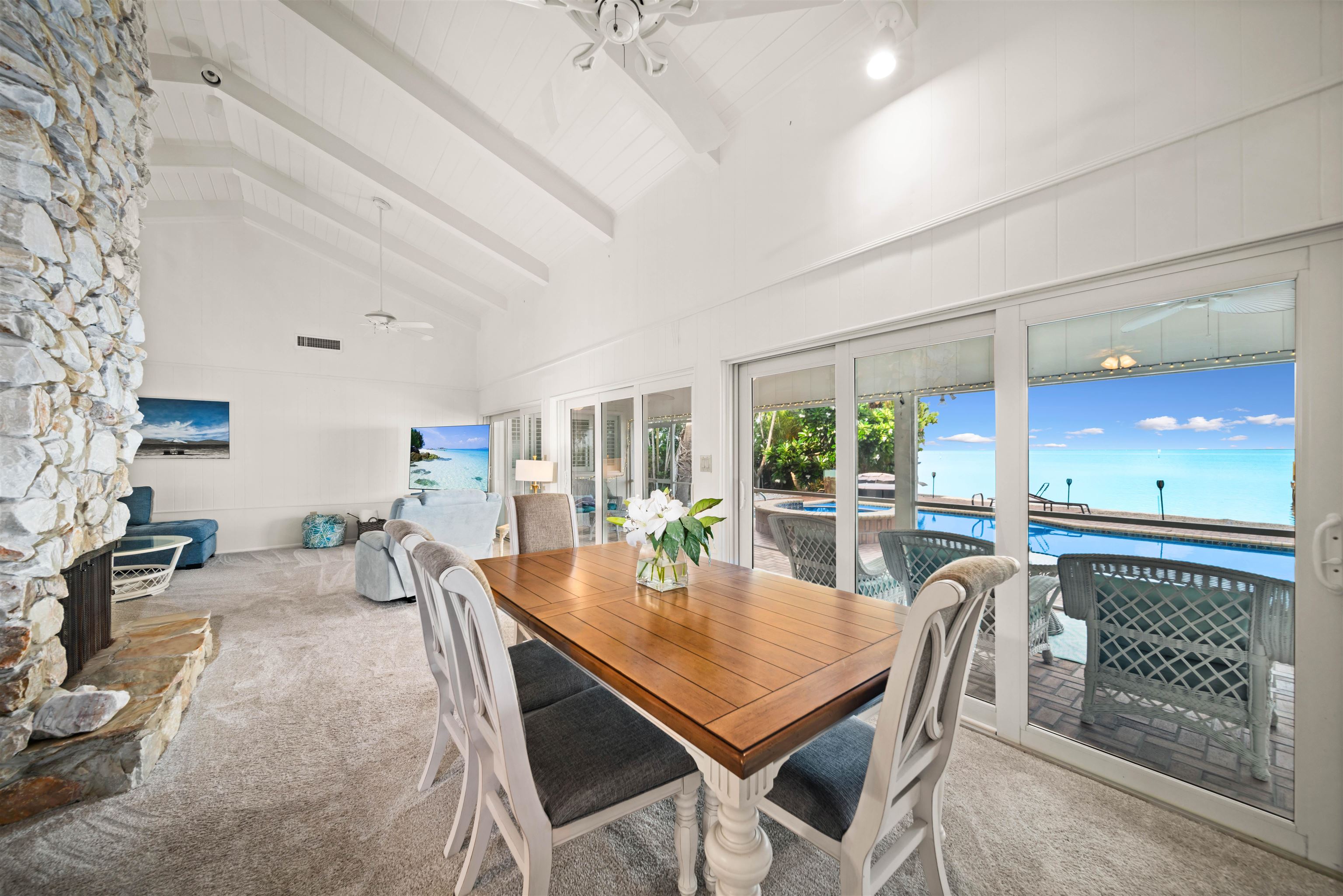 15153 Captiva Dr, Captiva, FL 33924