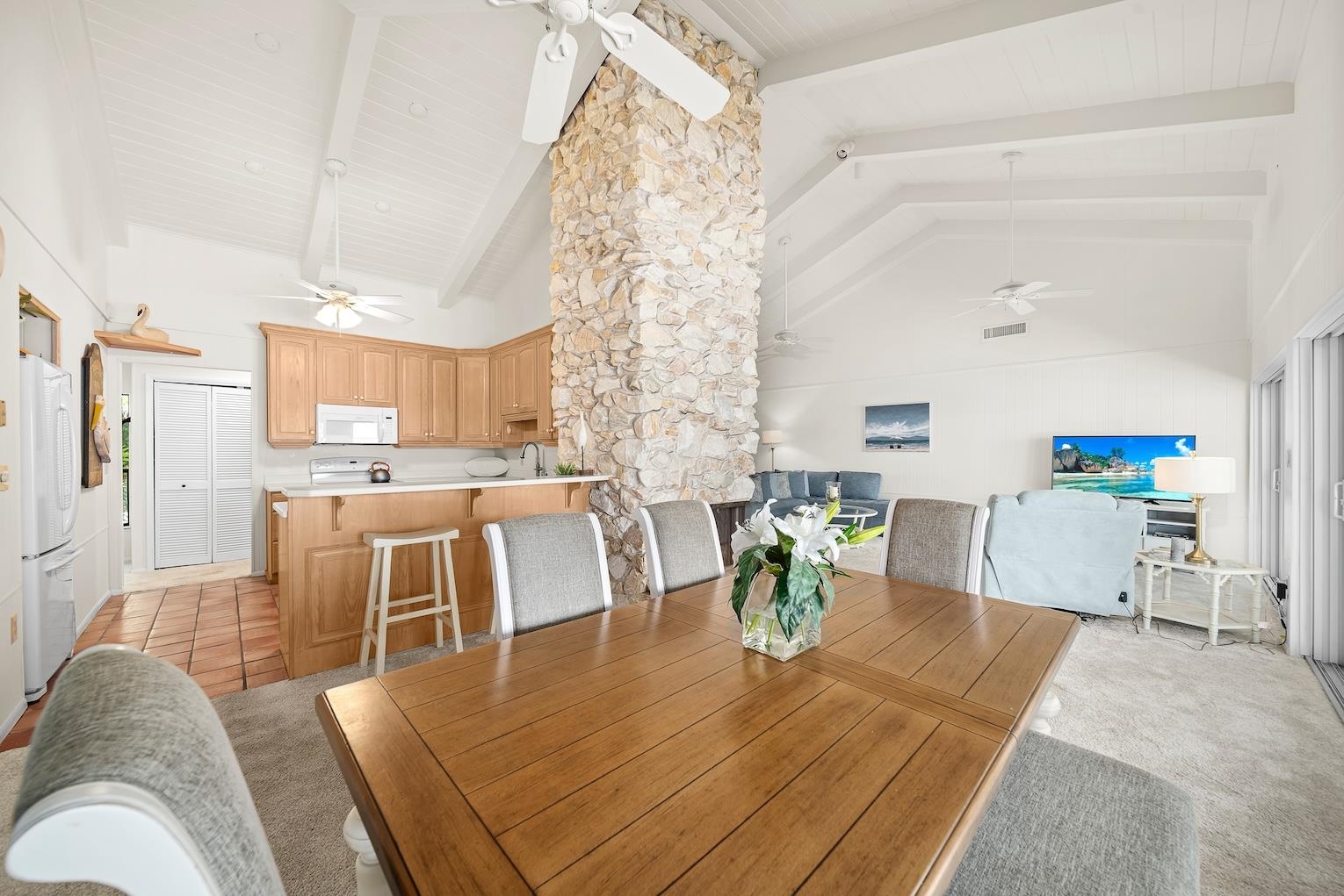 15153 Captiva Dr, Captiva, FL 33924