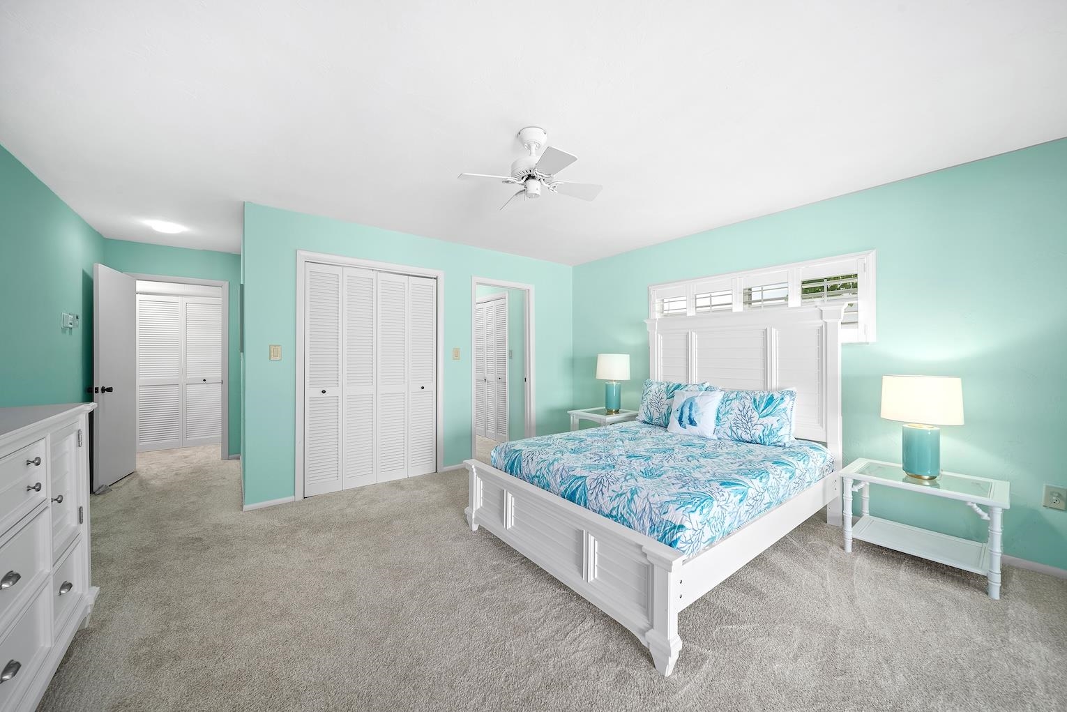 15153 Captiva Dr, Captiva, FL 33924
