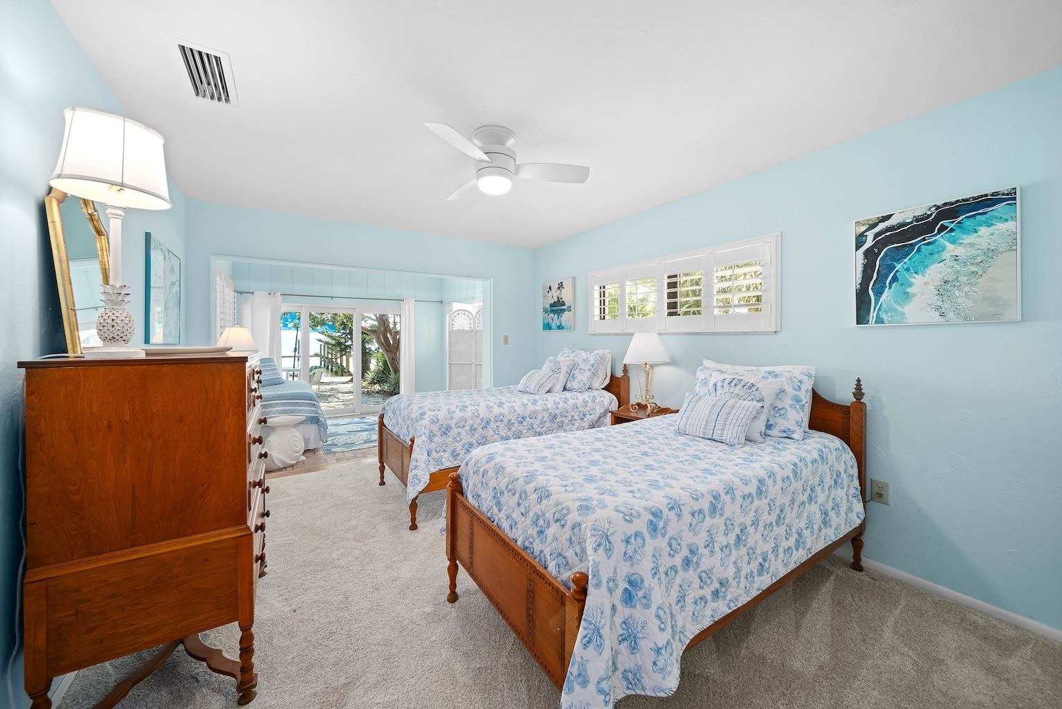 15153 Captiva Dr, Captiva, FL 33924