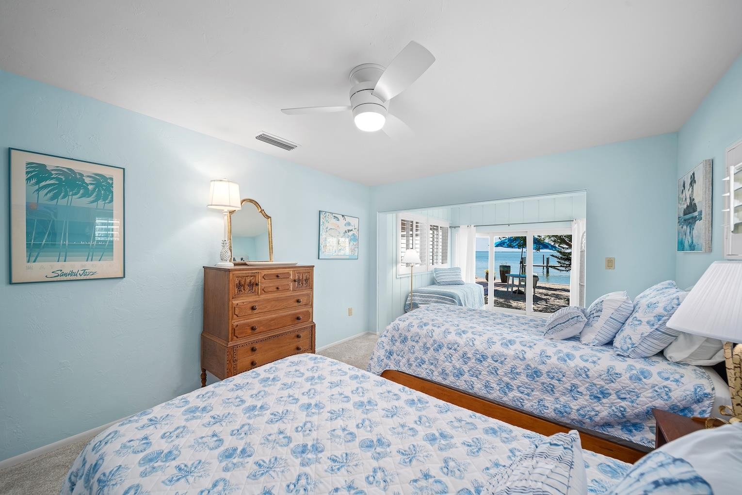 15153 Captiva Dr, Captiva, FL 33924