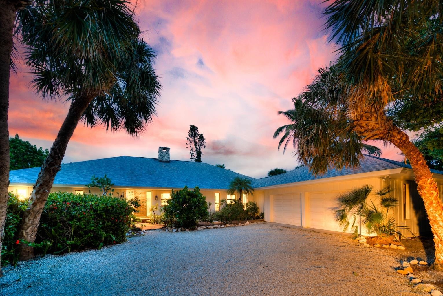 15153 Captiva Dr, Captiva, FL 33924