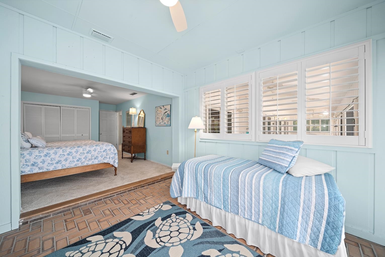 15153 Captiva Dr, Captiva, FL 33924