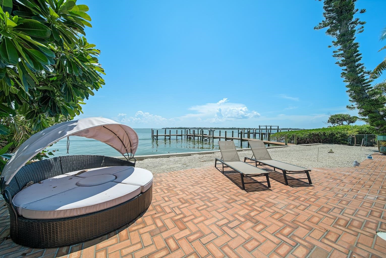 15153 Captiva Dr, Captiva, FL 33924