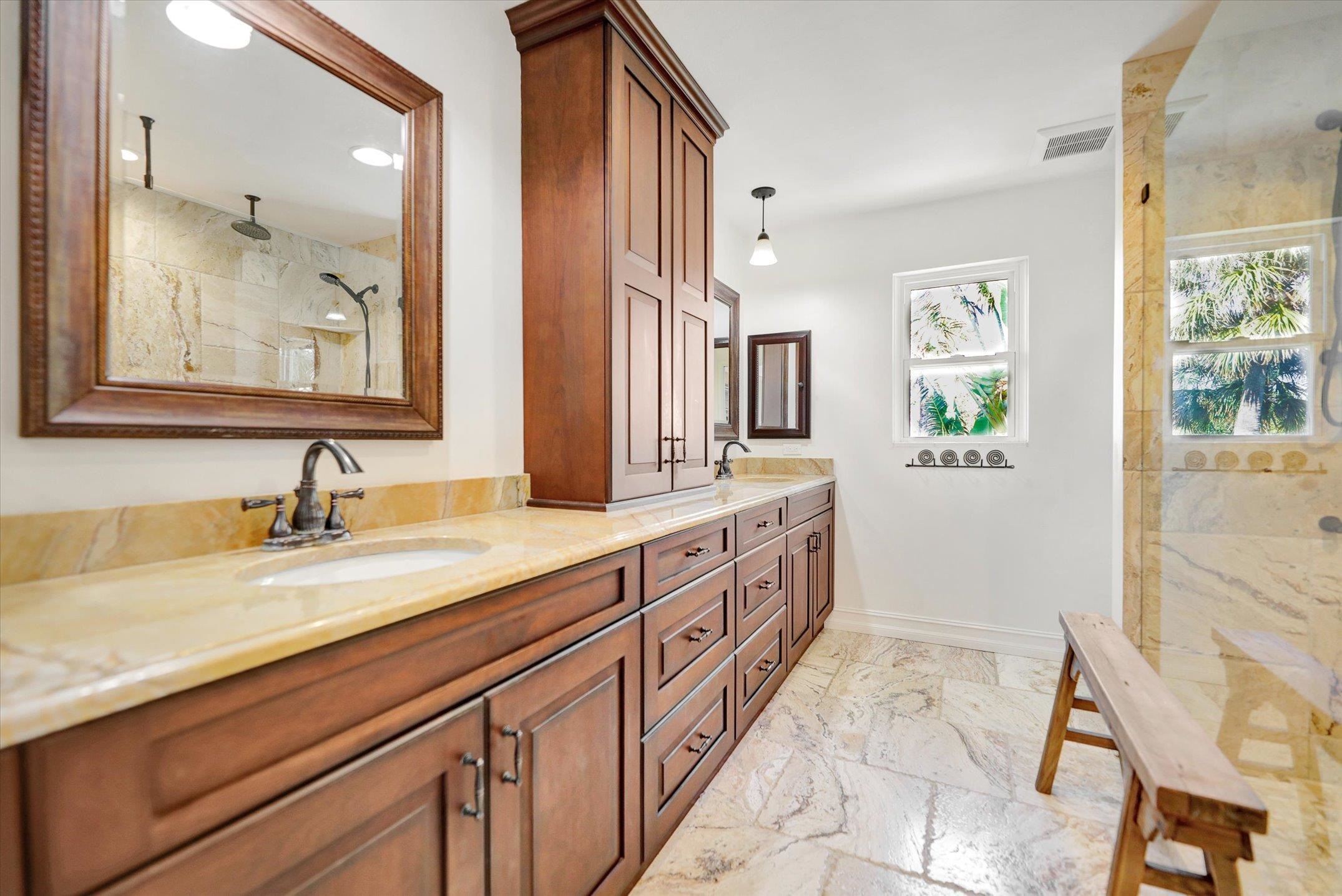6101 Starling Way, Sanibel, FL 33957