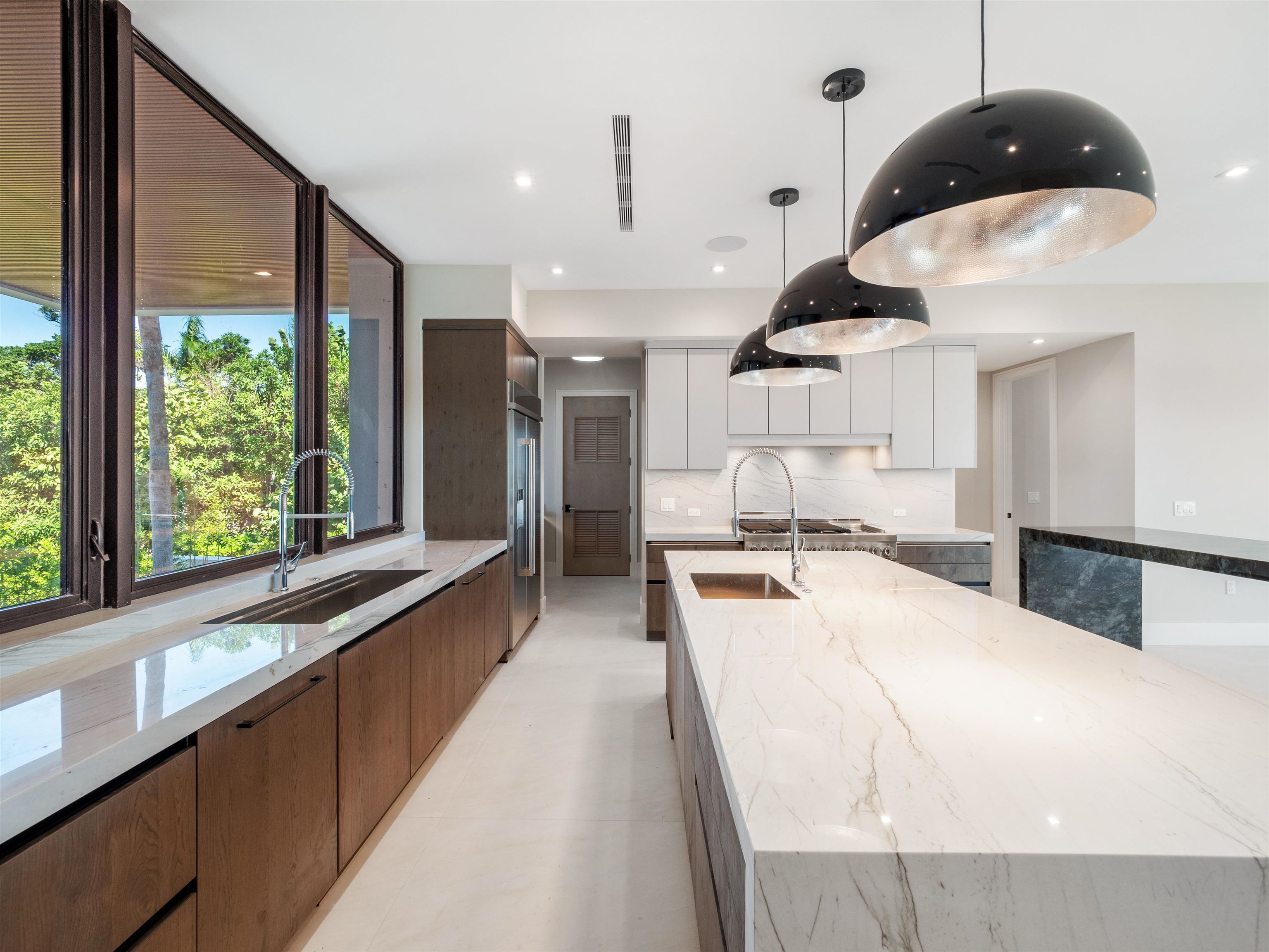 Sanibel, Florida, 33957, United States, 4 Bedrooms Bedrooms, ,0.1 BathroomBathrooms,Residential,For Sale,1967321