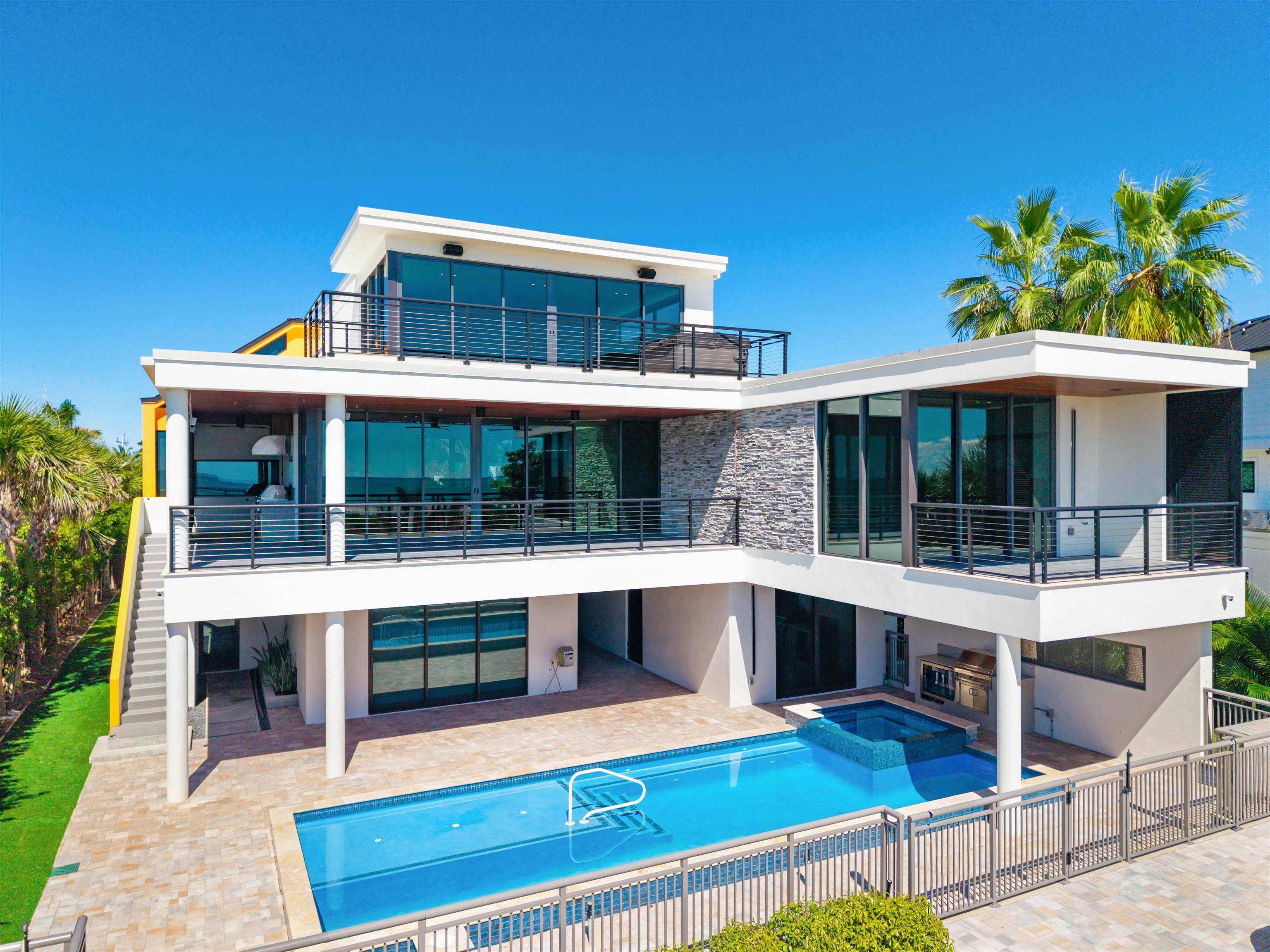 Sanibel, Florida, 33957, United States, 4 Bedrooms Bedrooms, ,0.1 BathroomBathrooms,Residential,For Sale,1967321