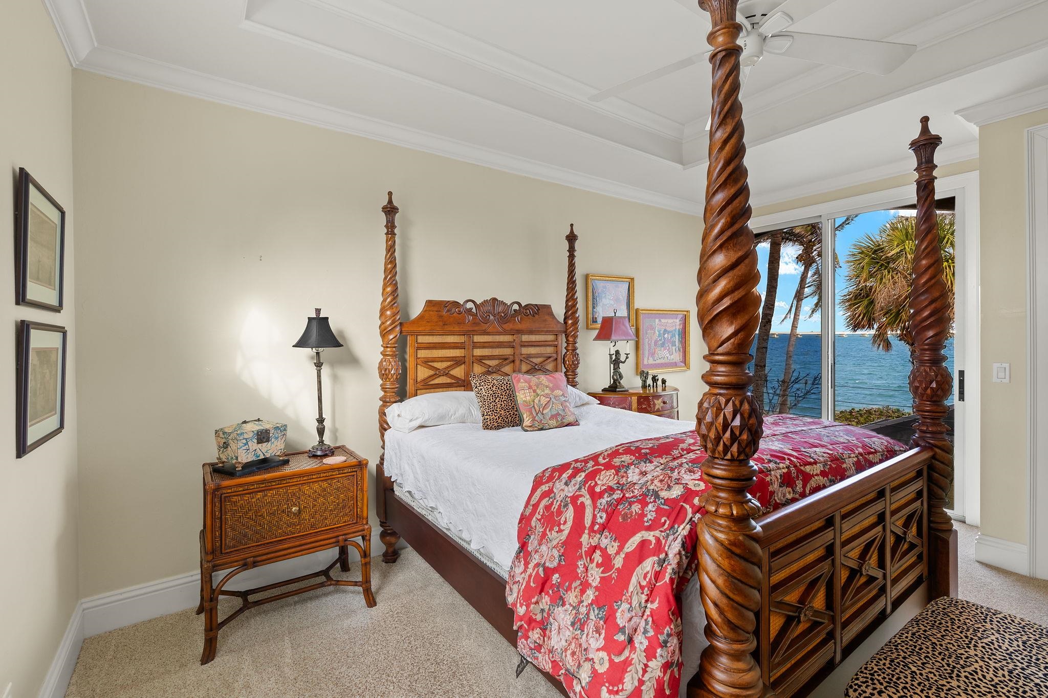 628 Lighthouse Way, Sanibel, FL 33957