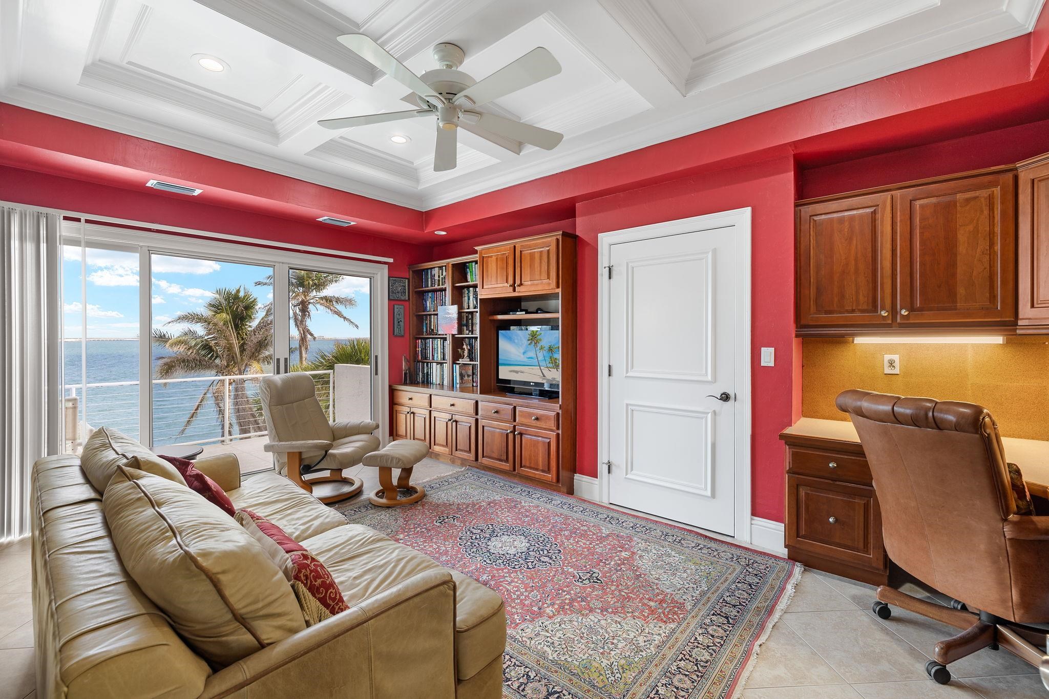 628 Lighthouse Way, Sanibel, FL 33957
