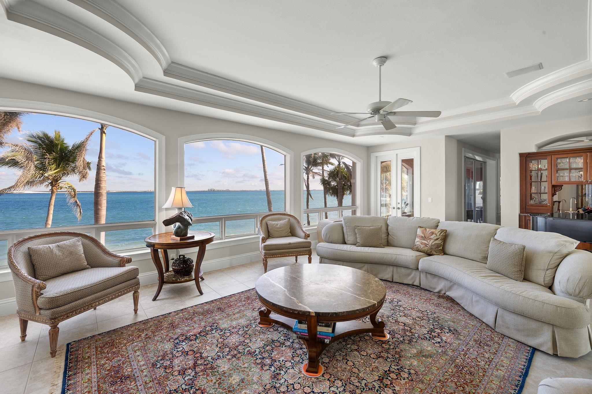 628 Lighthouse Way, Sanibel, FL 33957