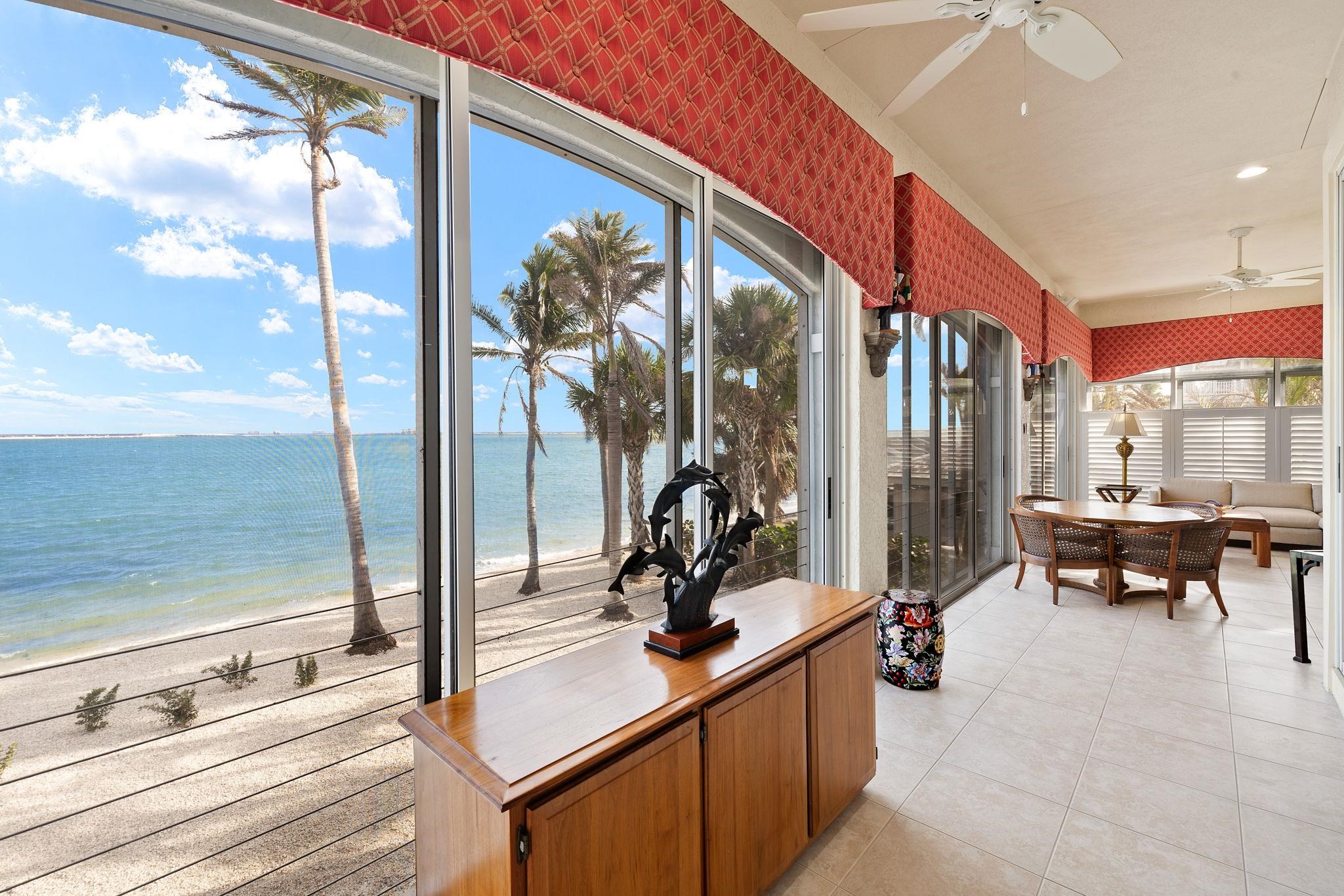 628 Lighthouse Way, Sanibel, FL 33957
