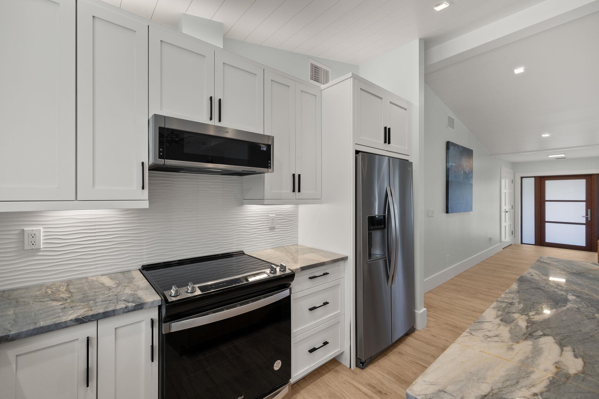 1672 Hibiscus Dr, Sanibel, FL 33957