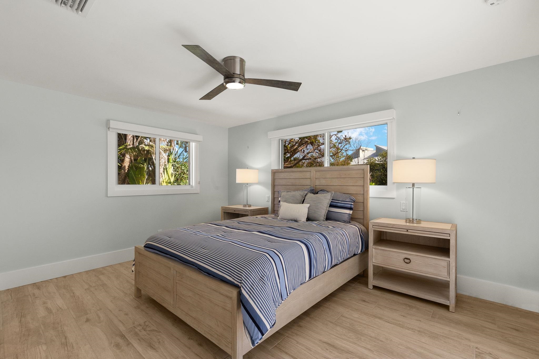 1672 Hibiscus Dr, Sanibel, FL 33957